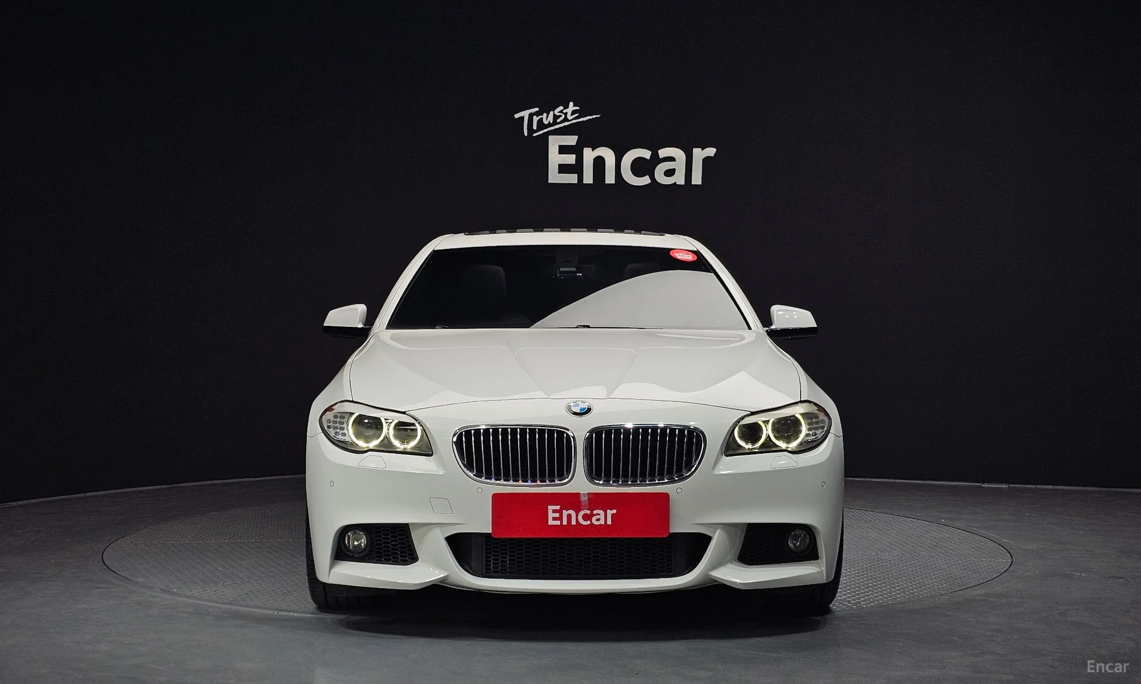 BMW 5 Series (F10) превью 2