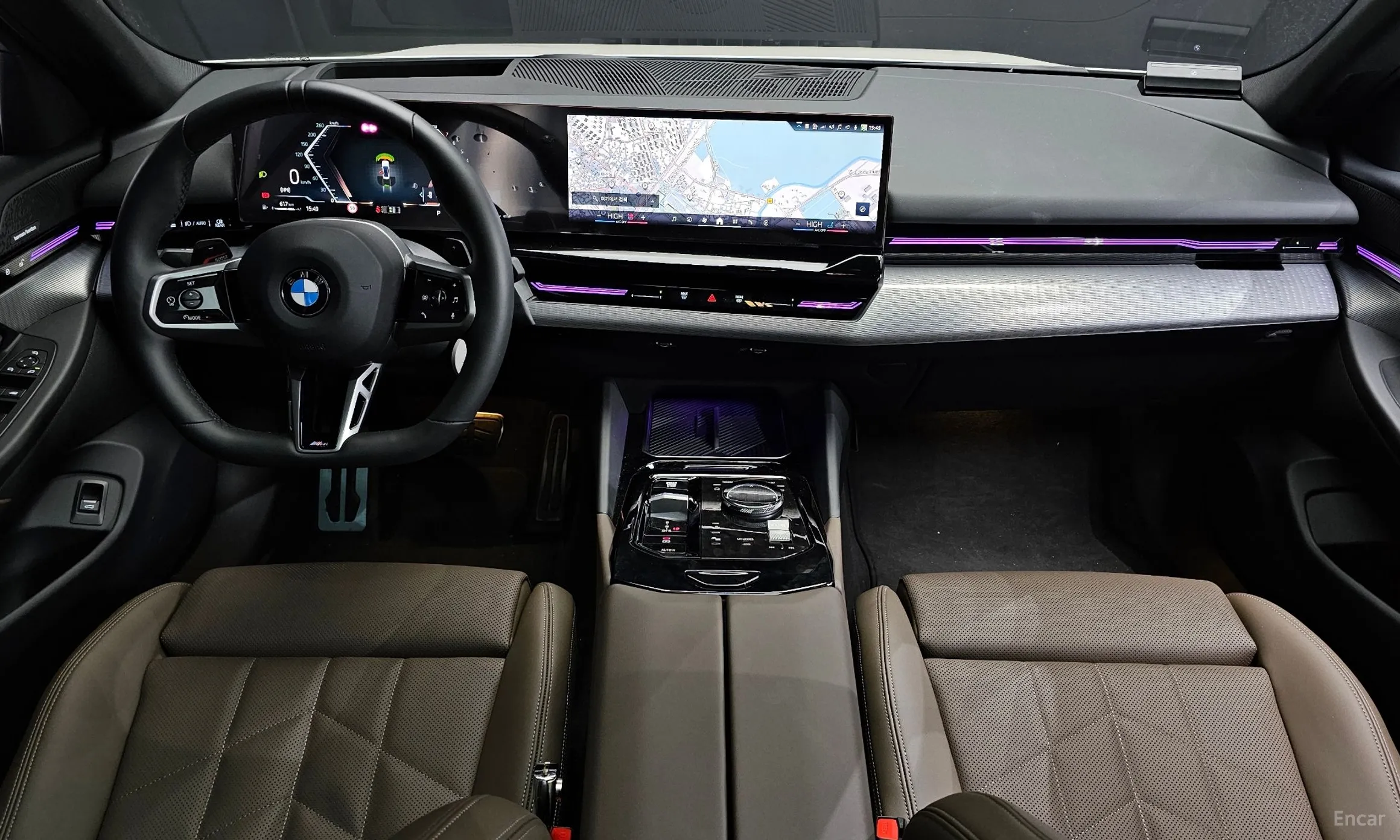 BMW 5 Series (G60) превью 4
