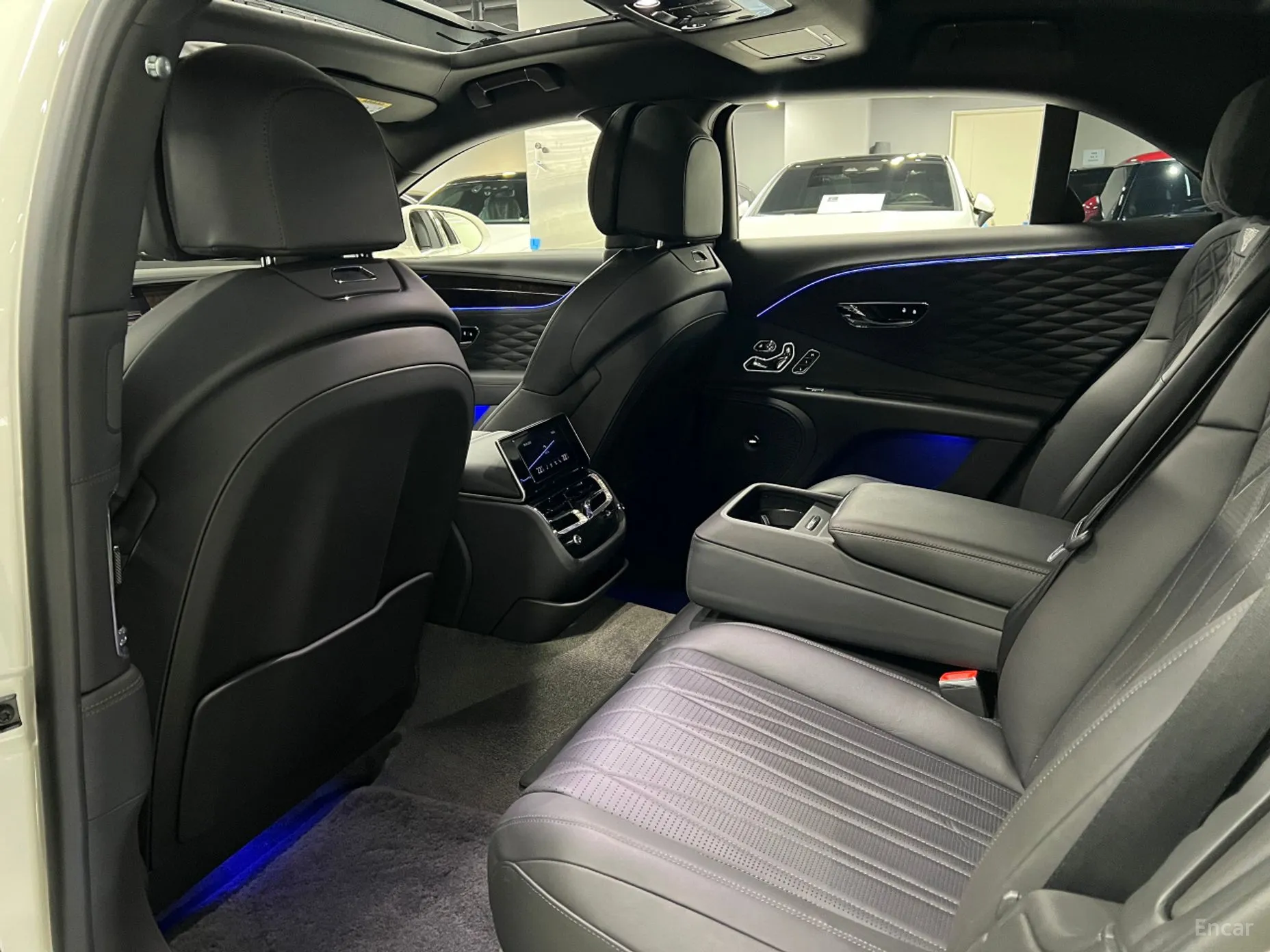 Bentley Flying Spur 3rd Generation превью 14