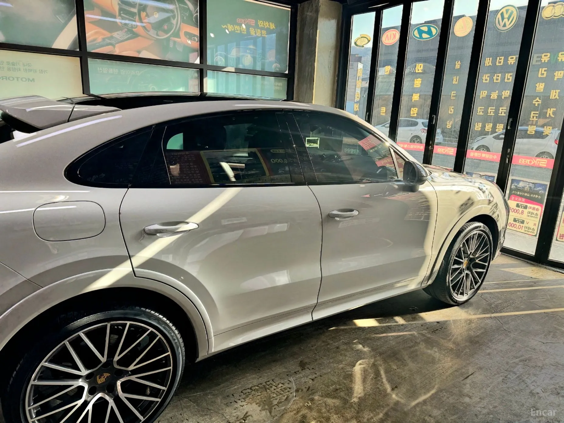 Porsche Cayenne (PO536) превью 3