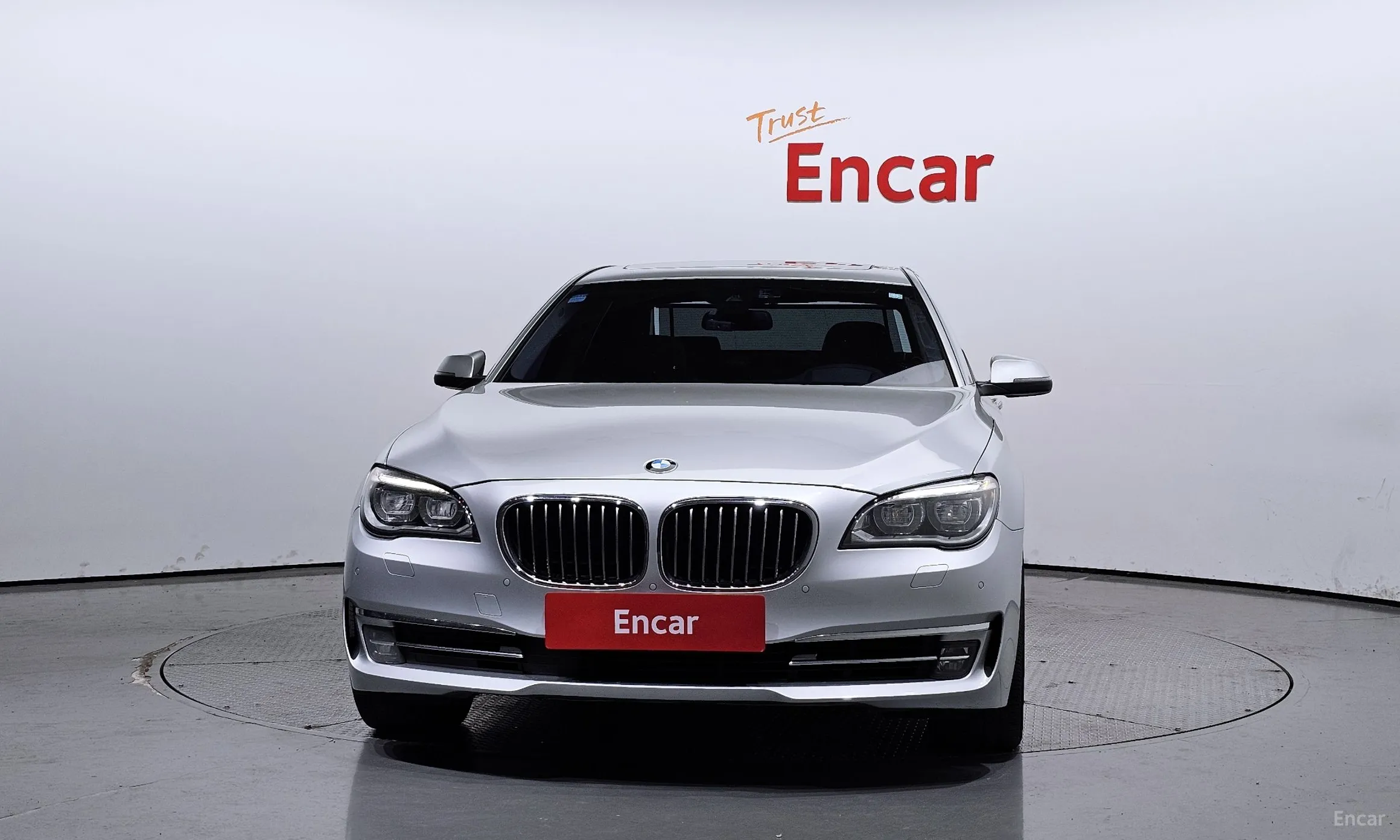 BMW 7 Series (F01)