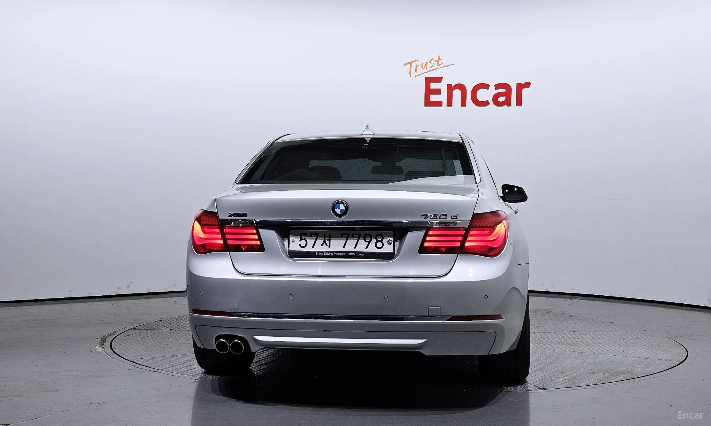 BMW 7 Series (F01) превью 3