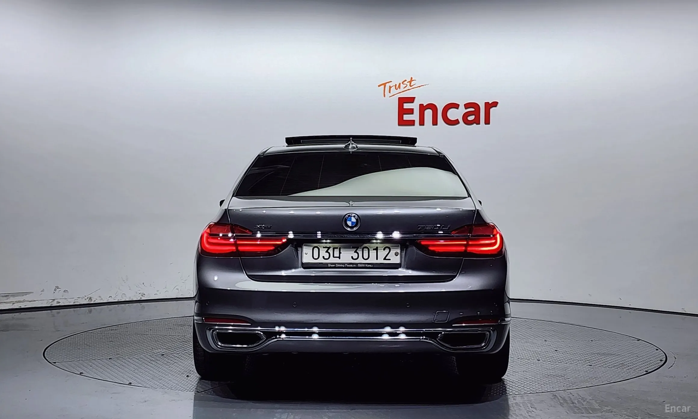 BMW 7 Series (G11) превью 3
