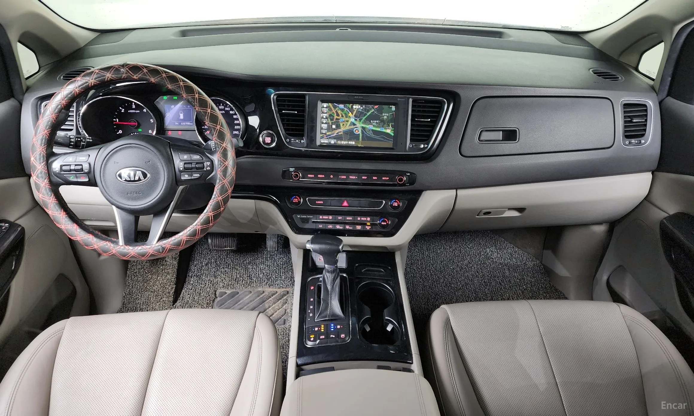 Kia Carnival превью 4