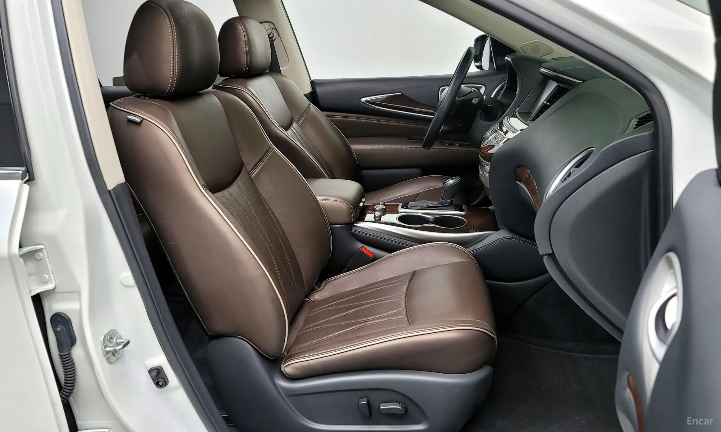 Infiniti QX60 превью 10