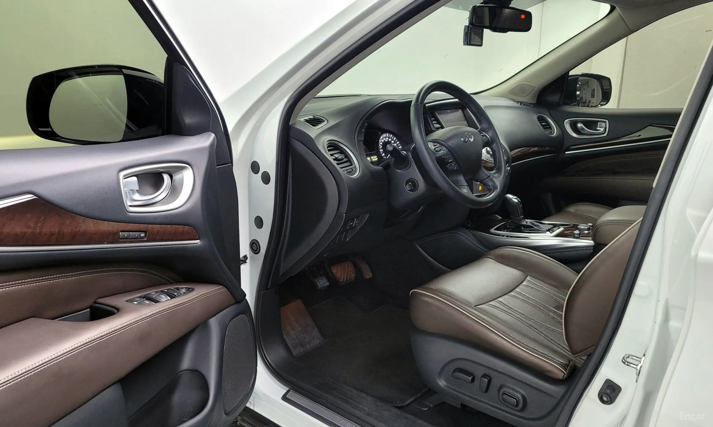 Infiniti QX60 превью 11