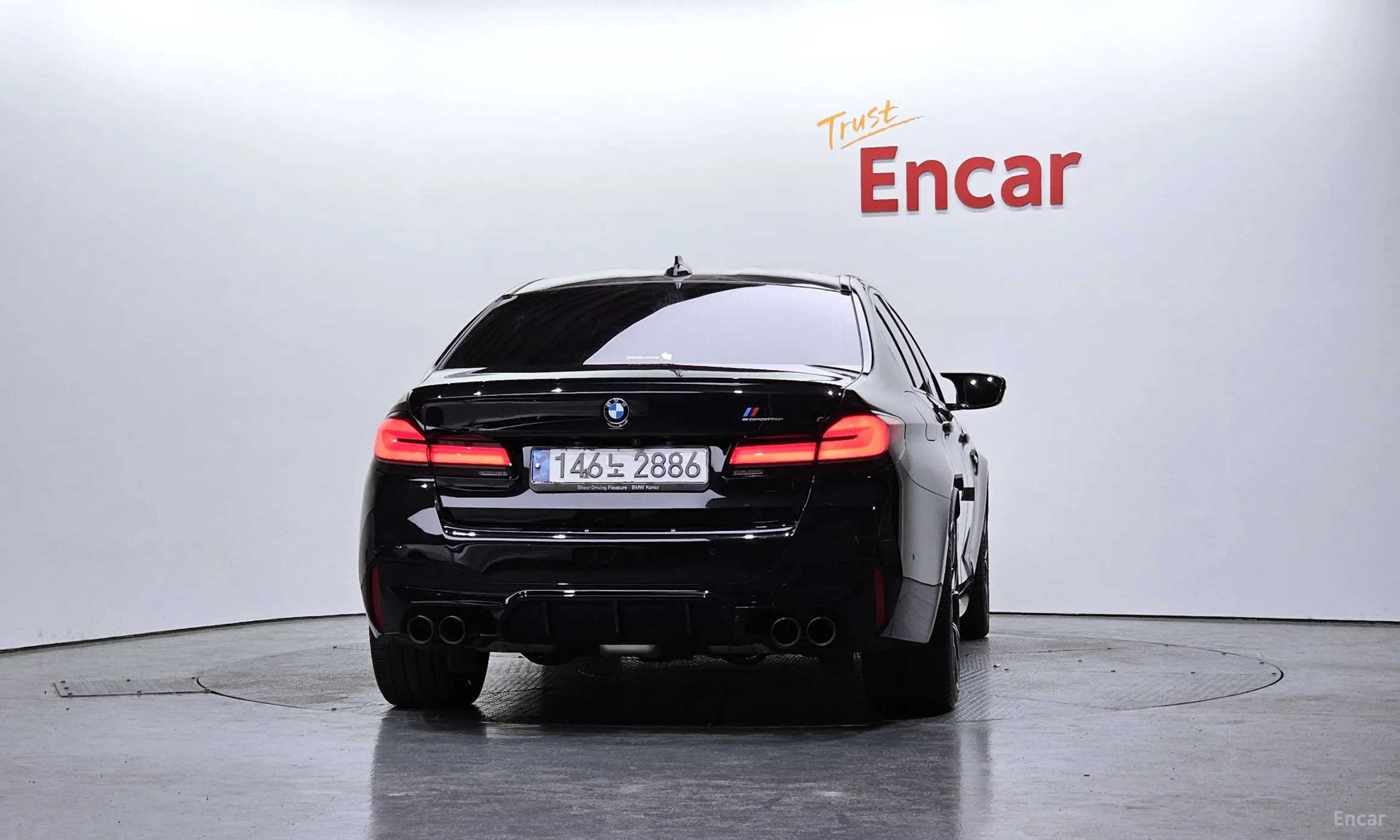 BMW M5 (F90) превью 3