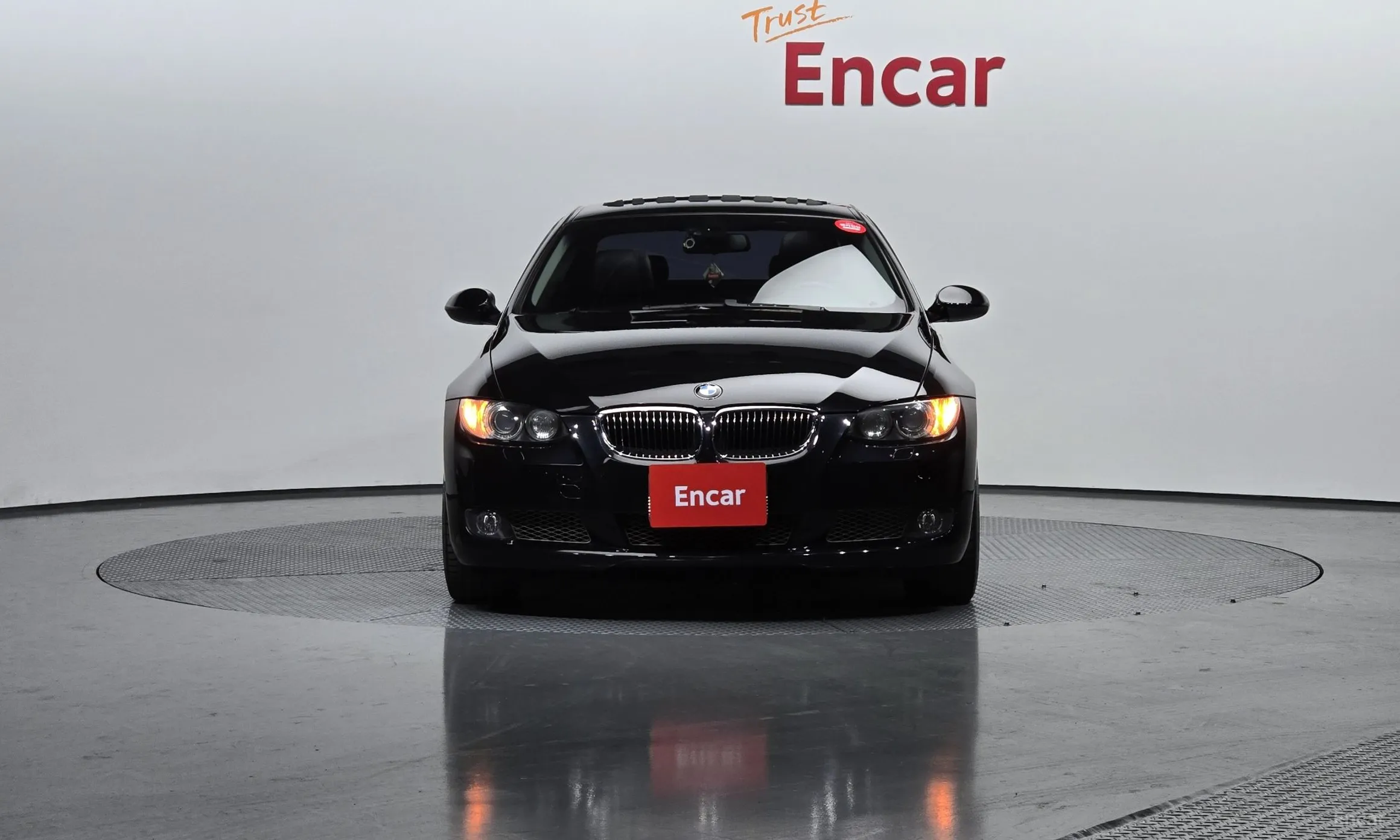 BMW 3 Series (E90) превью 2