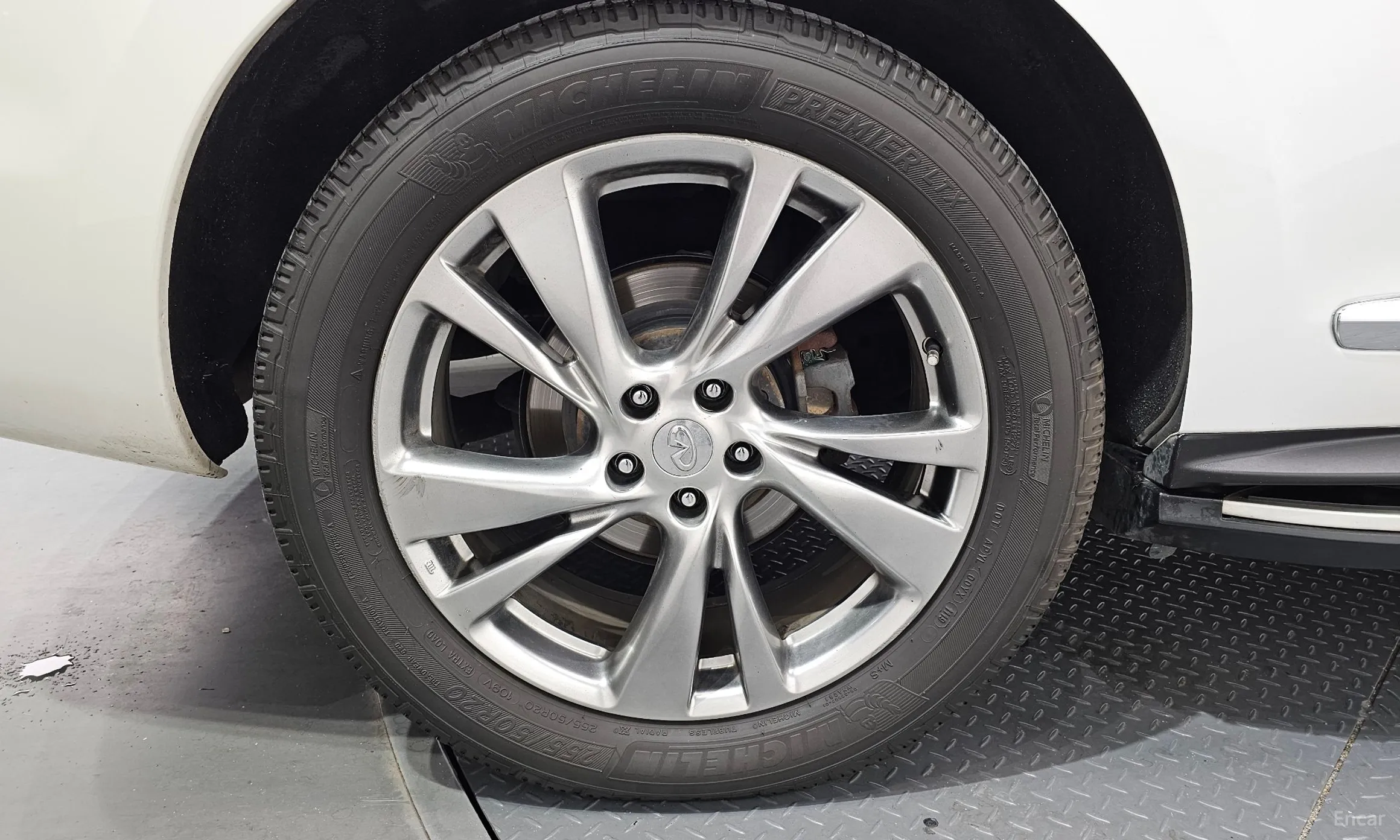 Infiniti QX60 превью 5