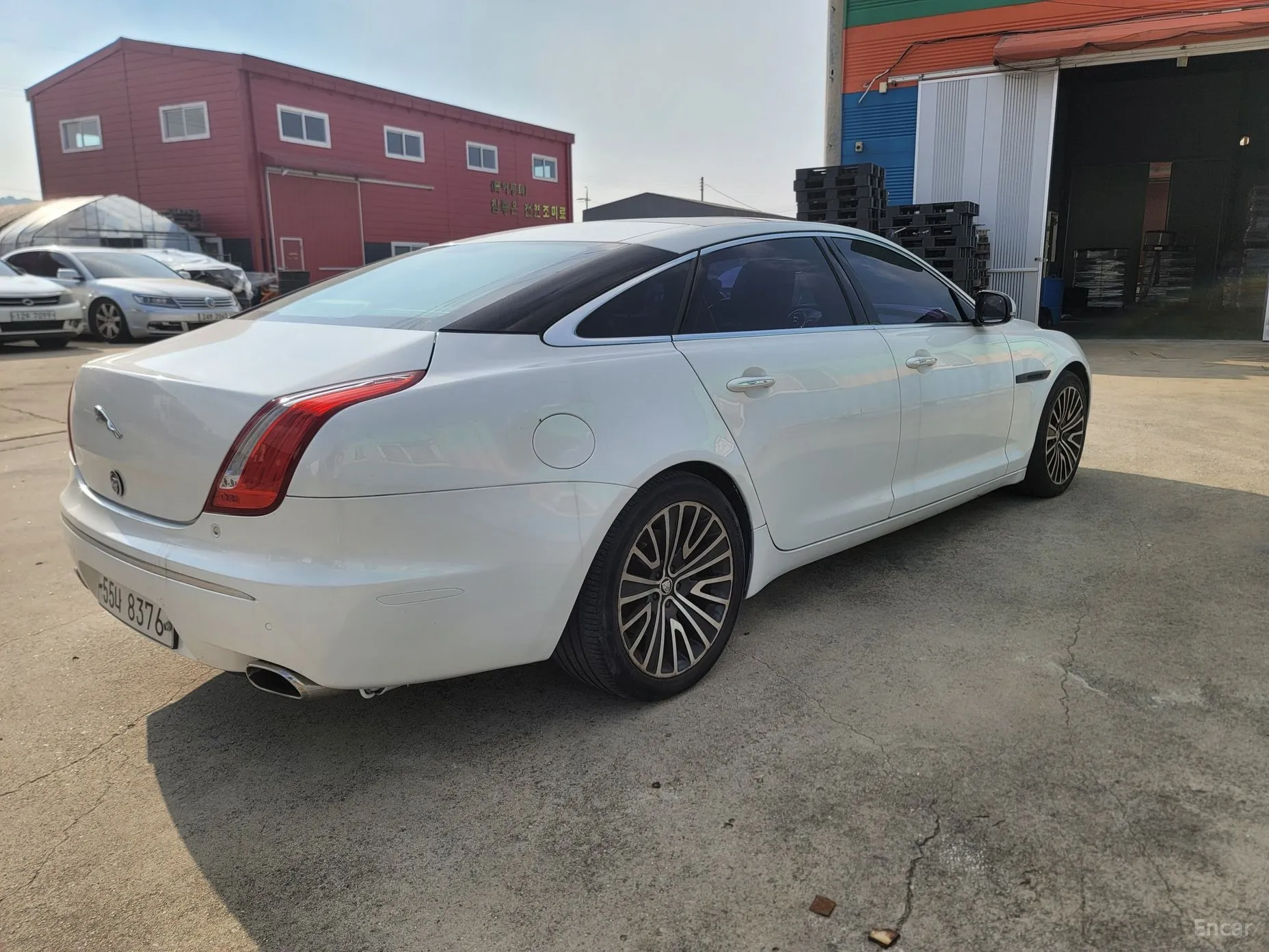 Jaguar All New XJ превью 5