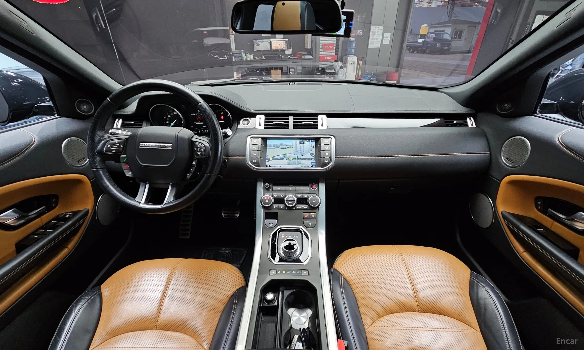 Land Rover Range Rover Evoque превью 4