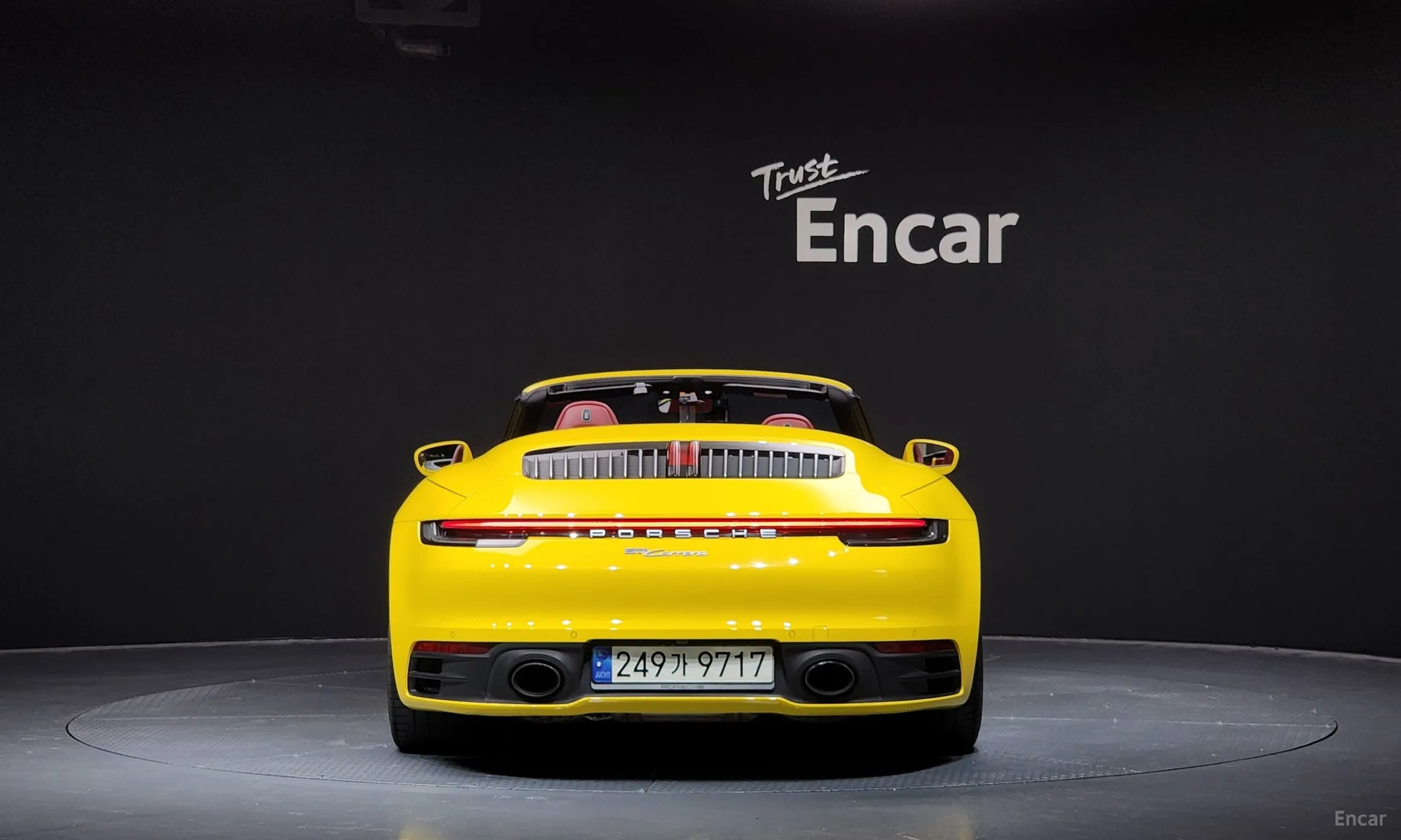Porsche 911 (992) превью 3