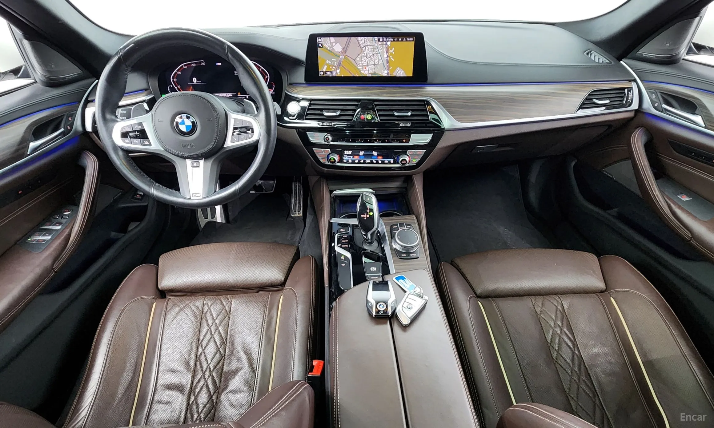 BMW 5 Series (G30) превью 4
