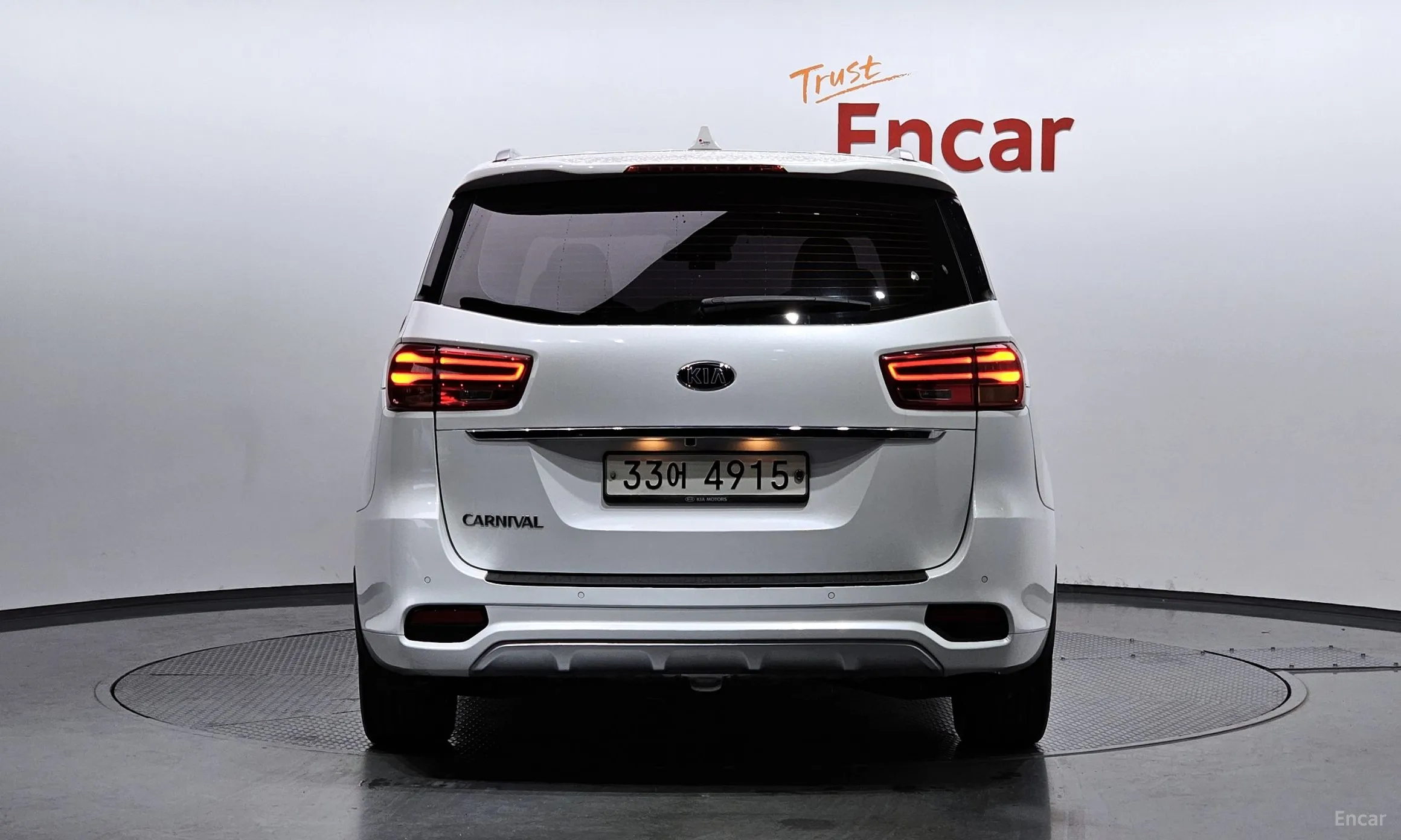Kia Carnival превью 3