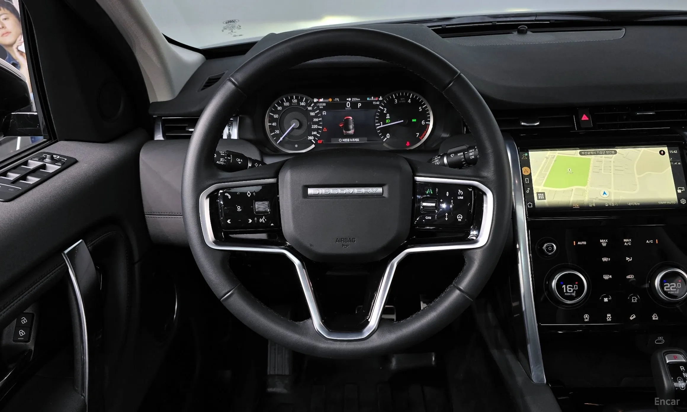 Land Rover Discovery Sports превью 14