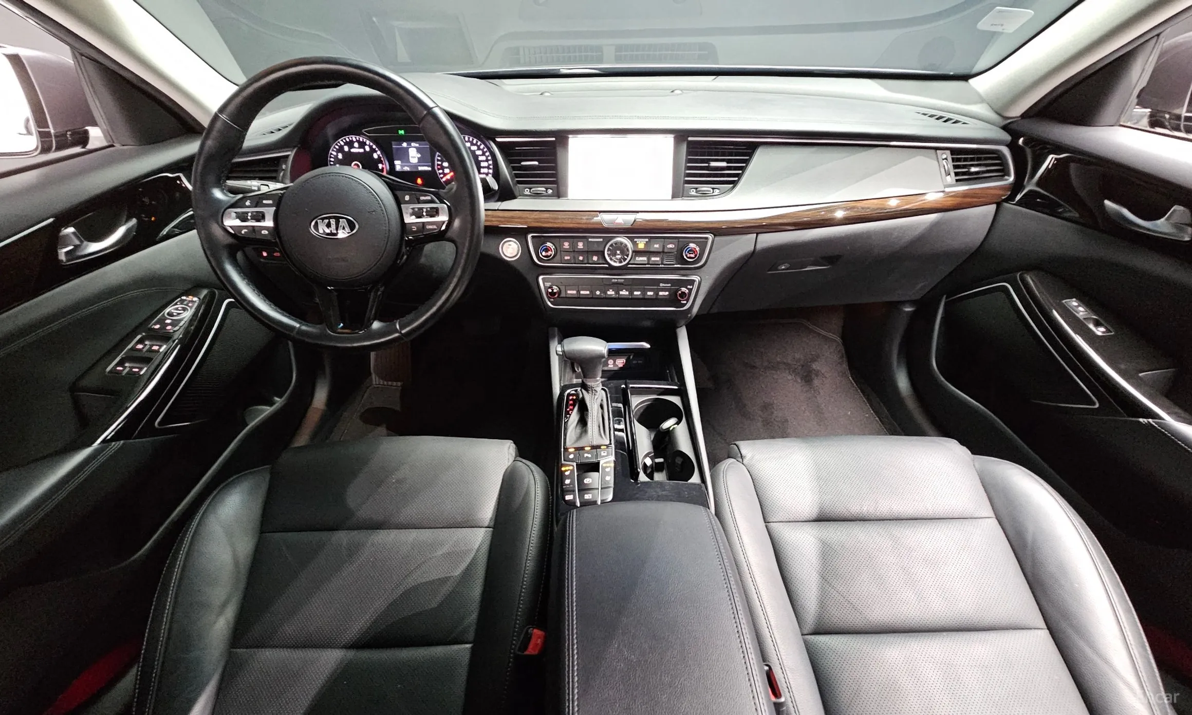 Kia K7 превью 4
