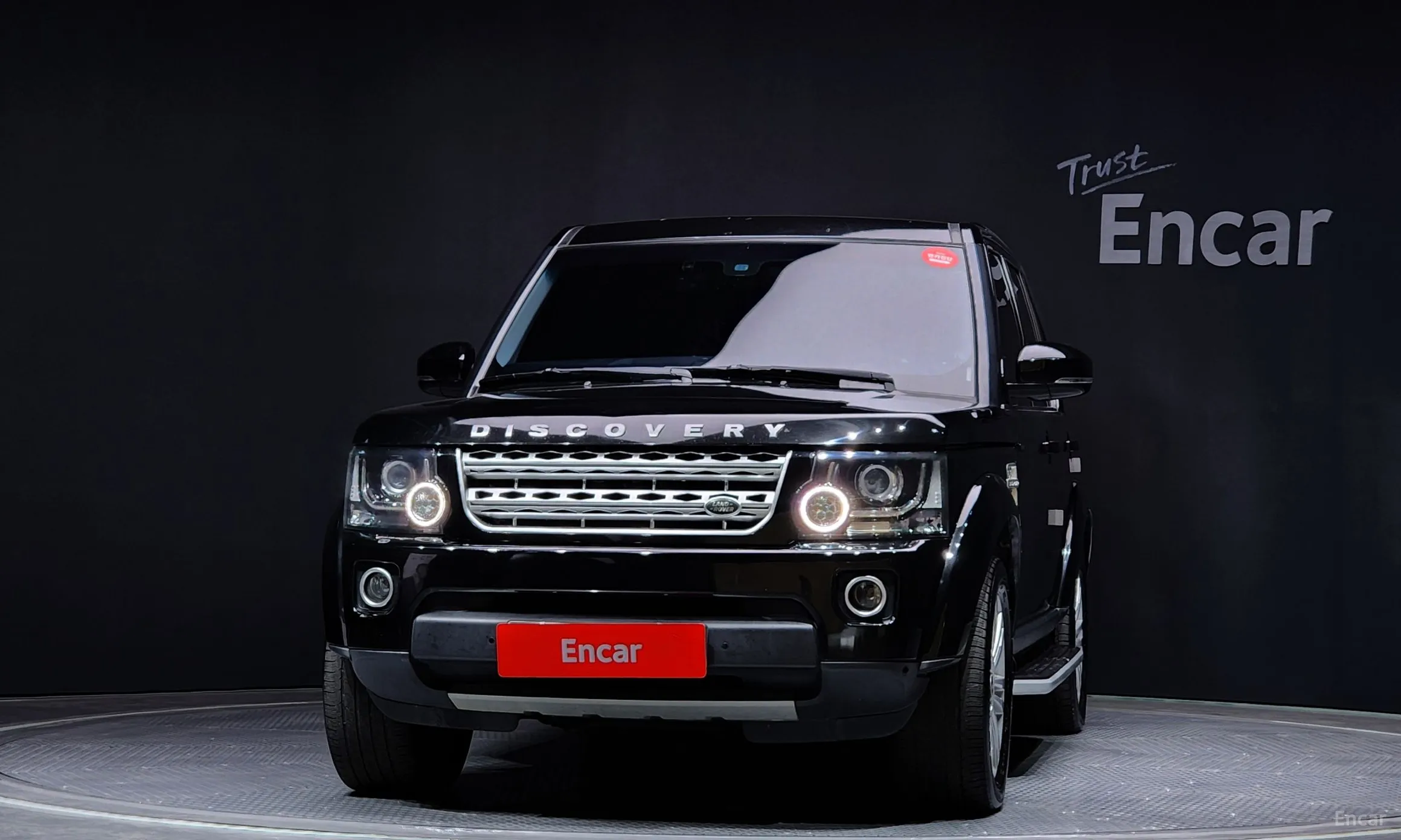 Land Rover Discovery 4