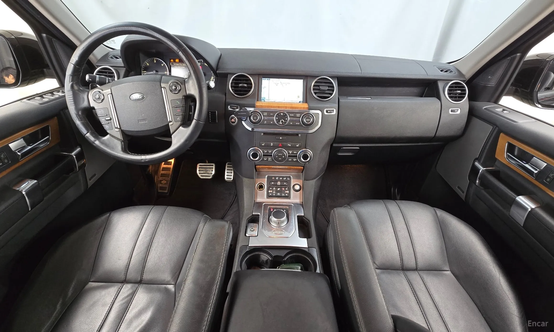 Land Rover Discovery 4 превью 4