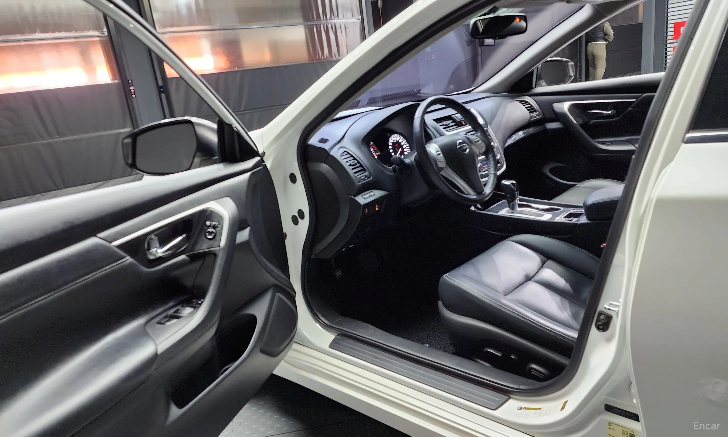 Nissan Altima превью 10