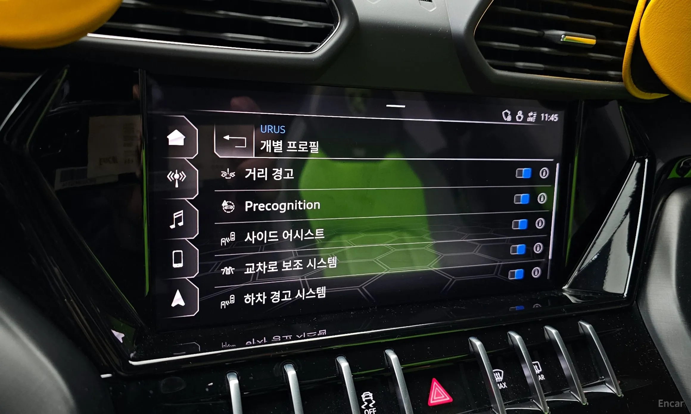 Lamborghini Urus превью 18