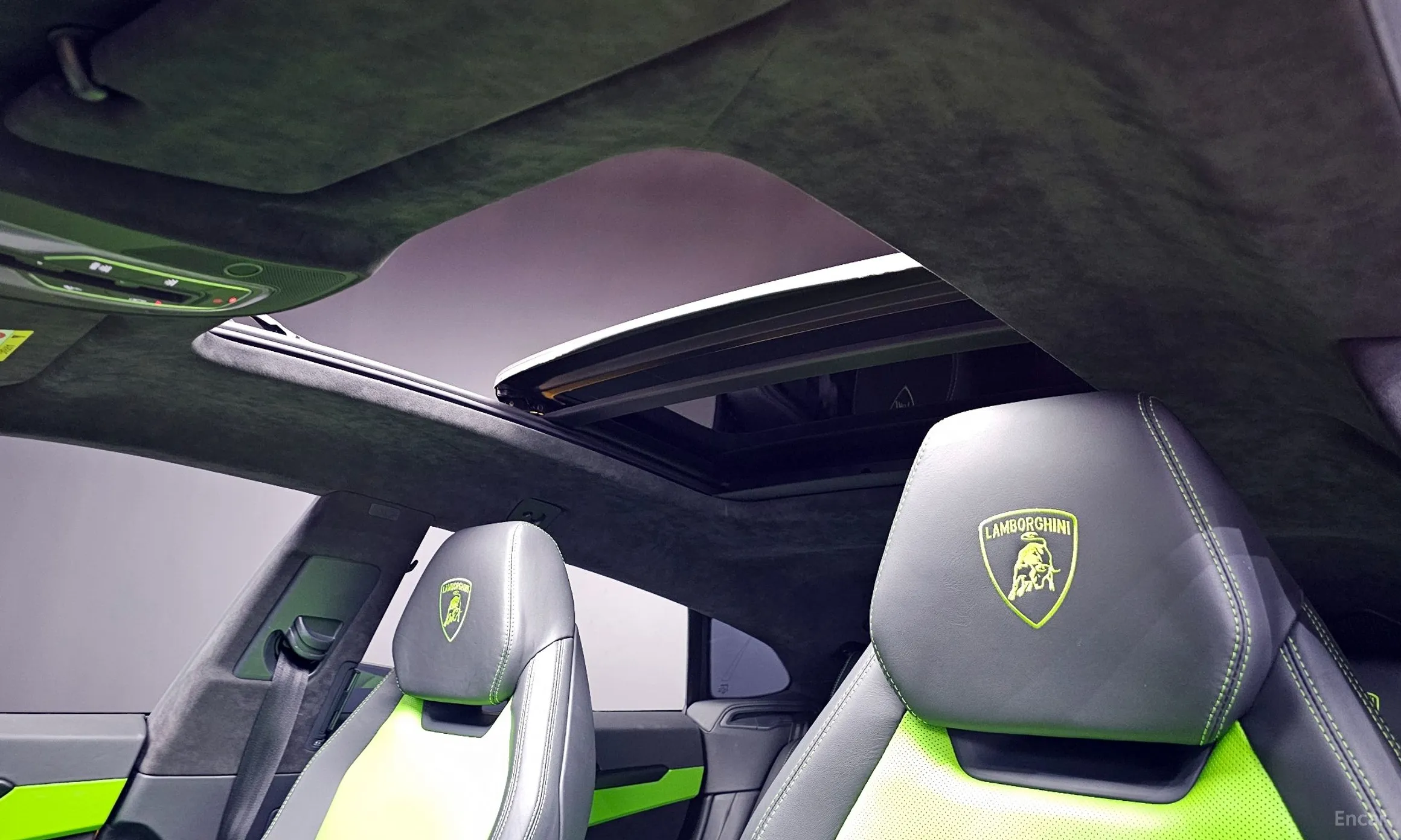 Lamborghini Urus превью 20
