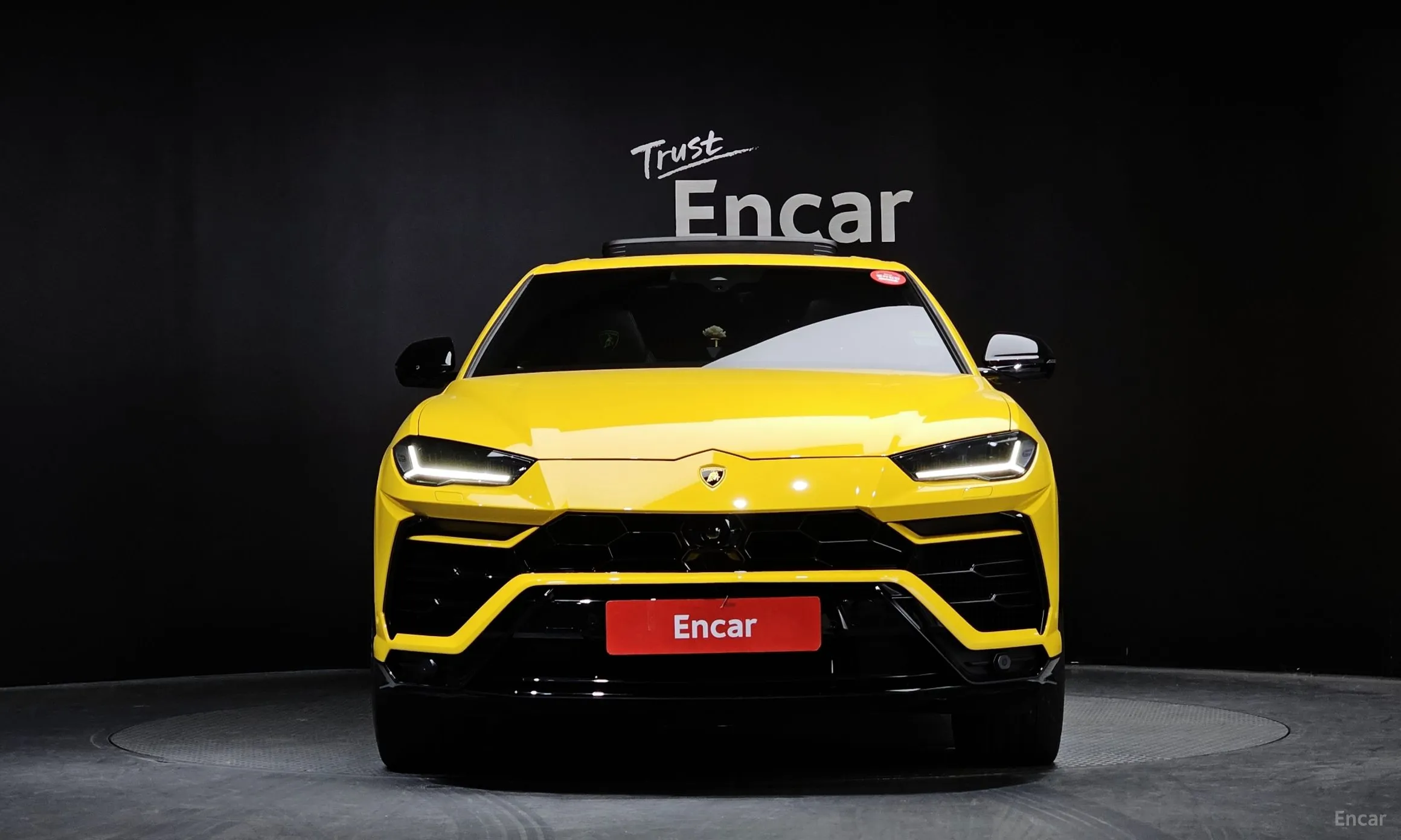 Lamborghini Urus превью 3