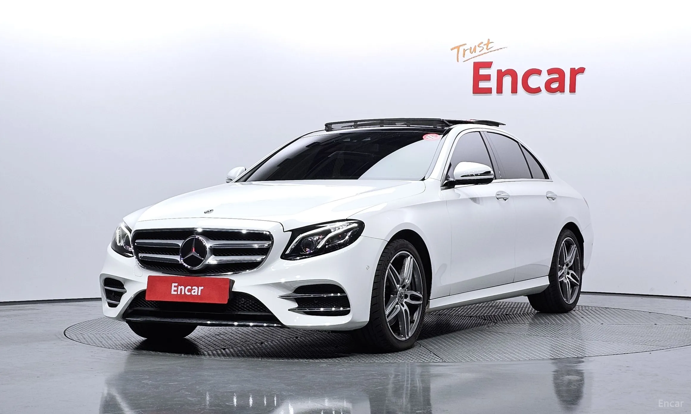 Mercedes Benz E-Class W213