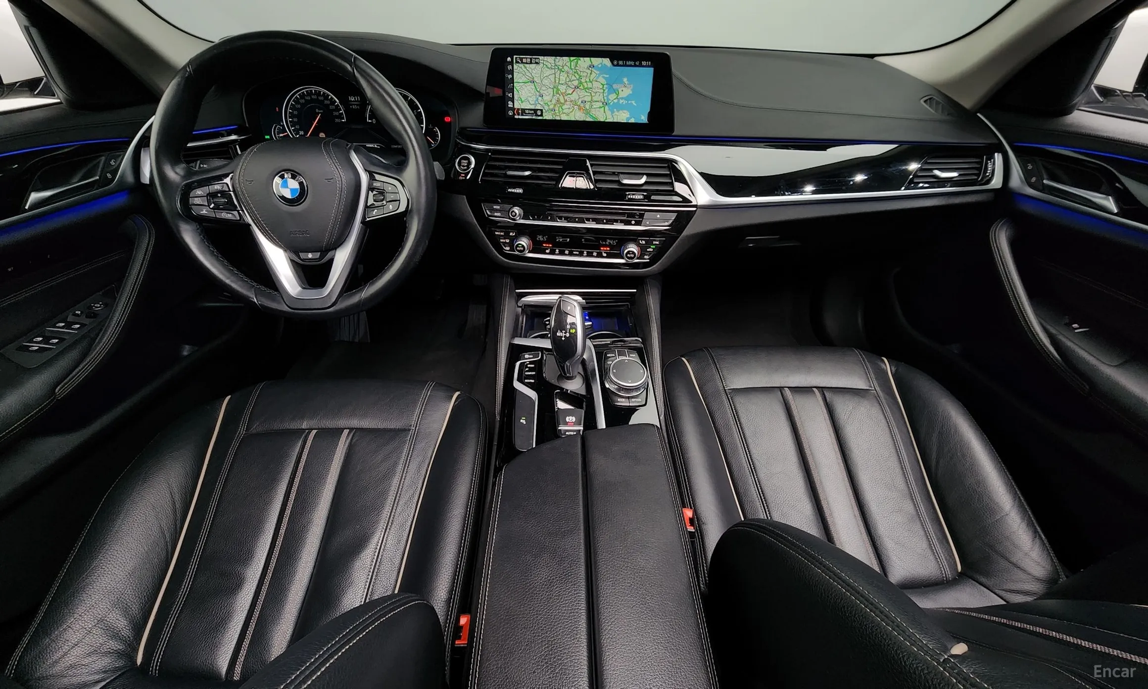 BMW 5 Series (G30) превью 4