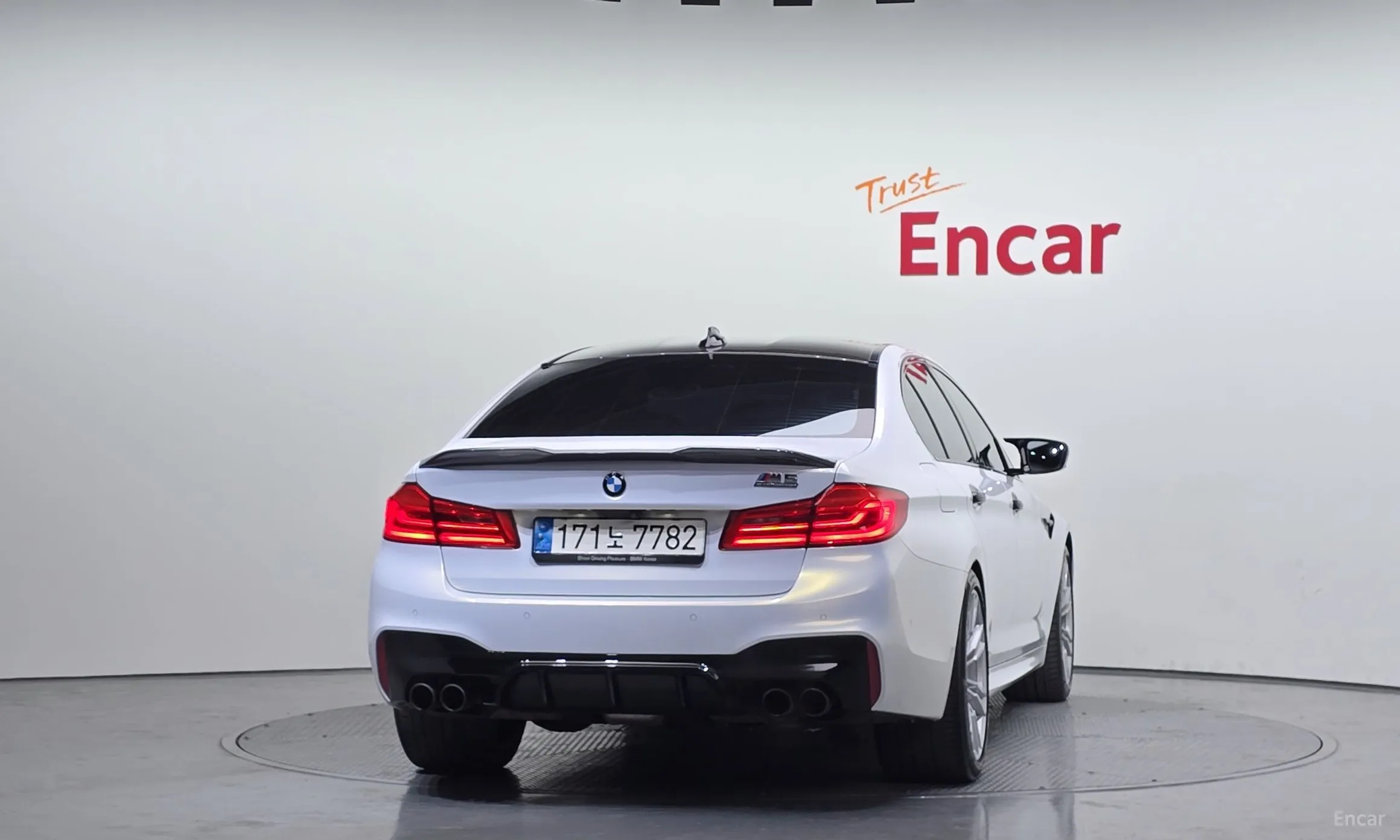 BMW M5 (F90) превью 3