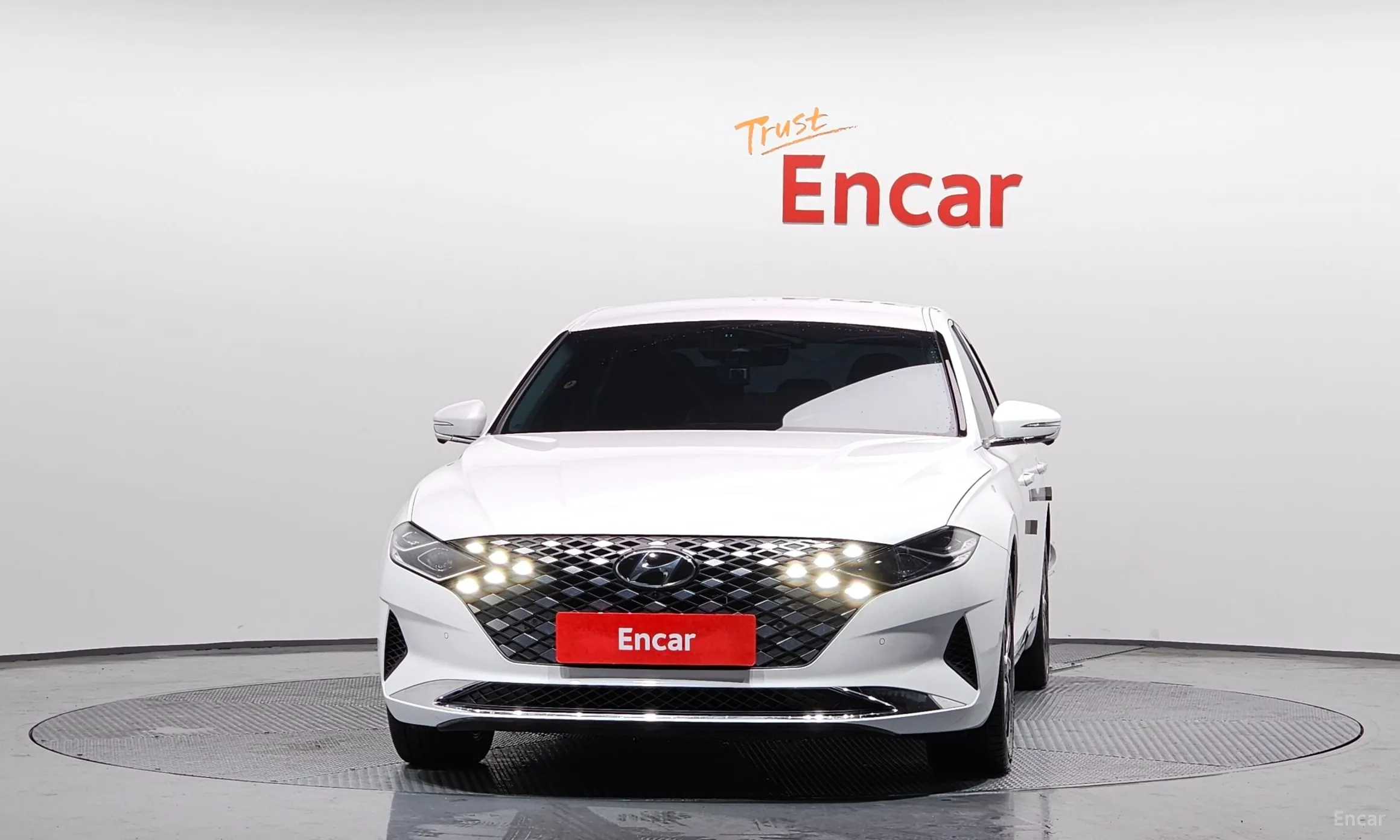 Hyundai Grandeur IG превью 2