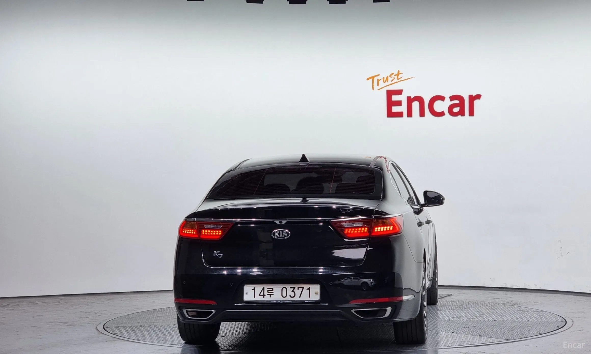 Kia K7 превью 3
