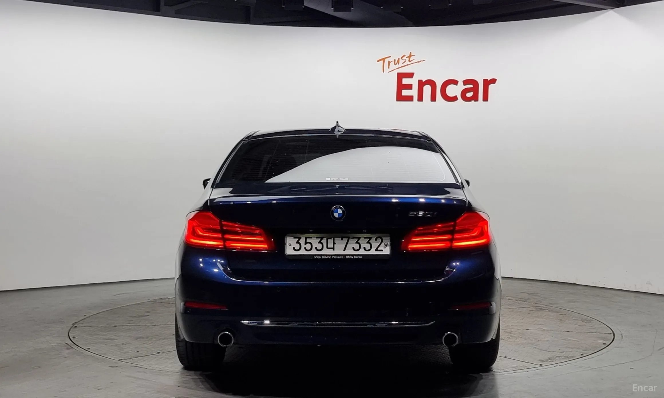BMW 5 Series (G30) превью 3