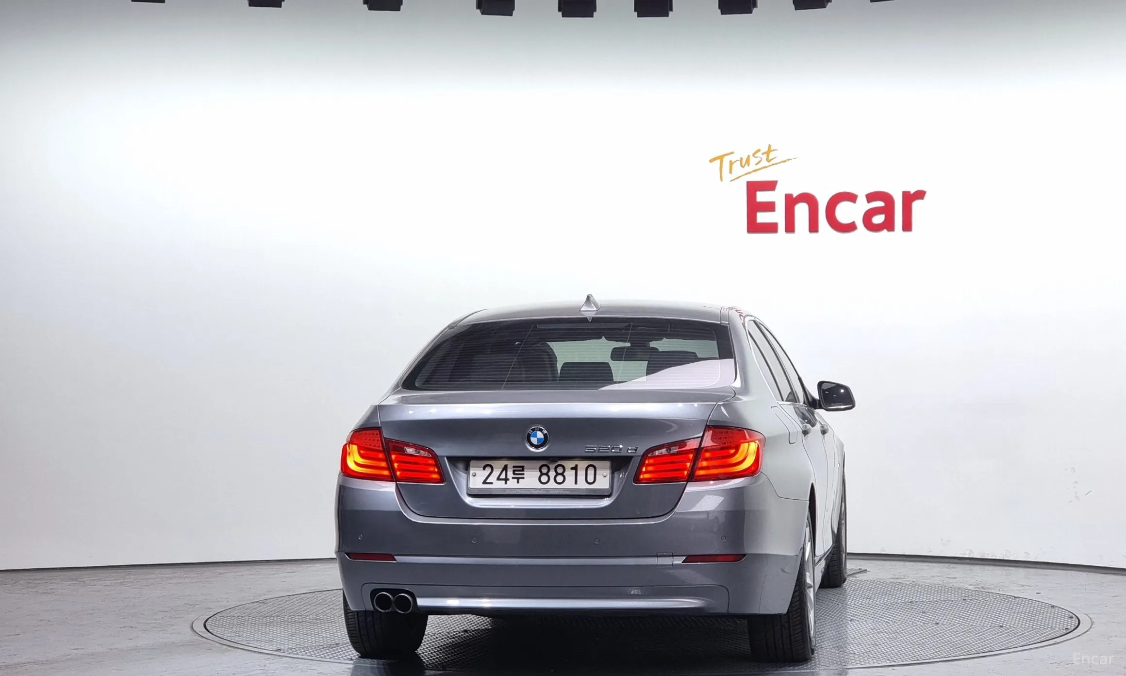 BMW 5 Series (F10) превью 3