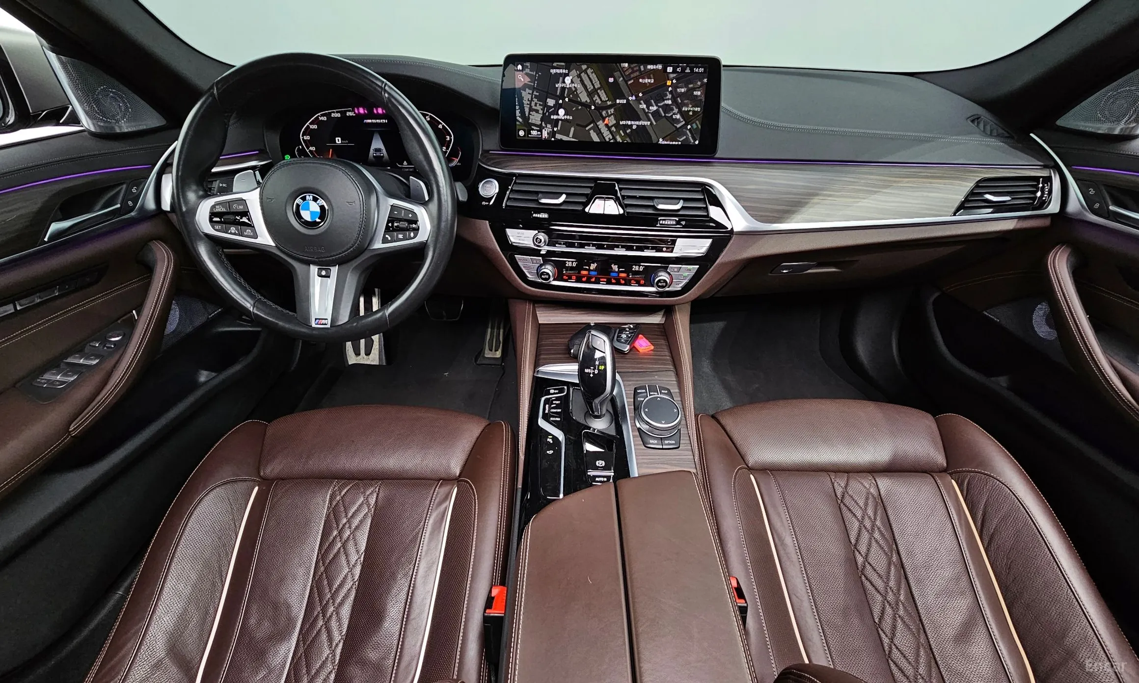 BMW 5 Series (G30) превью 4