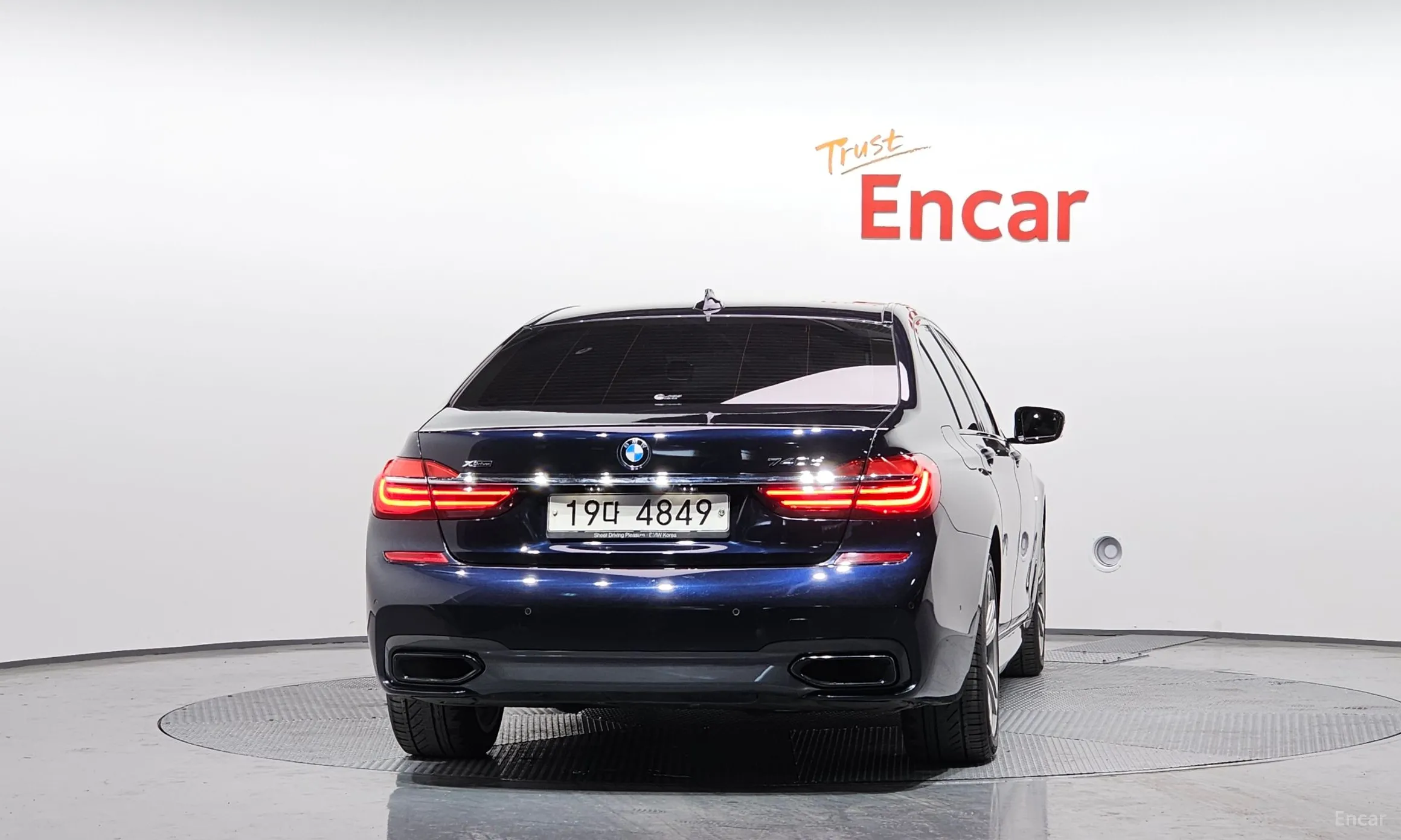 BMW 7 Series (G11) превью 3