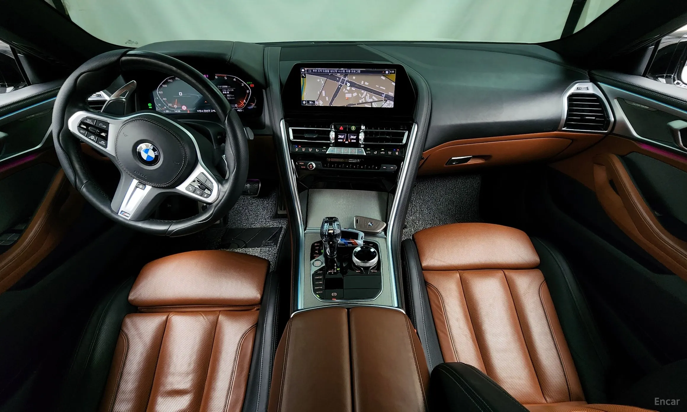 BMW 8-series (G15) превью 4
