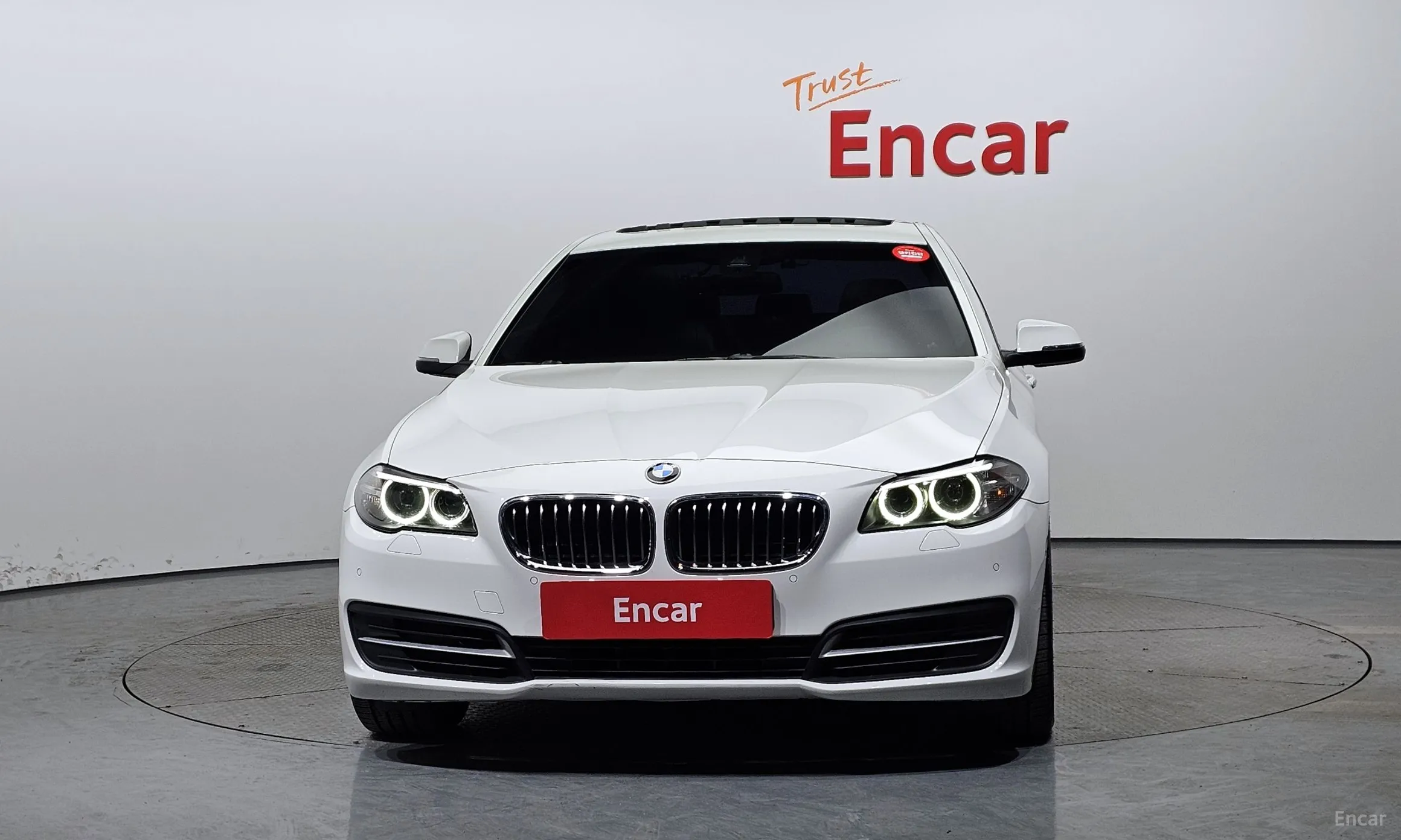 BMW 5 Series (F10) превью 2