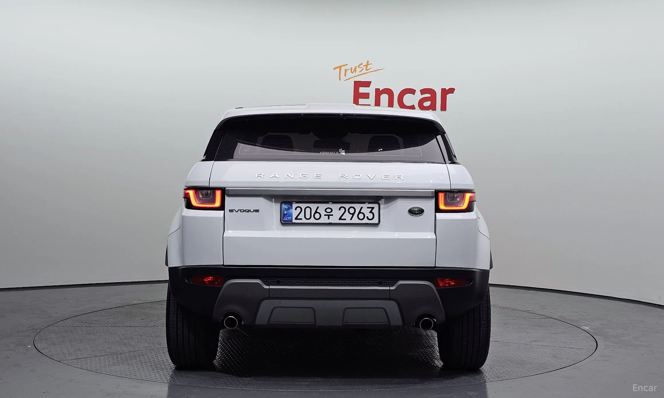 Land Rover Range Rover Evoque превью 3