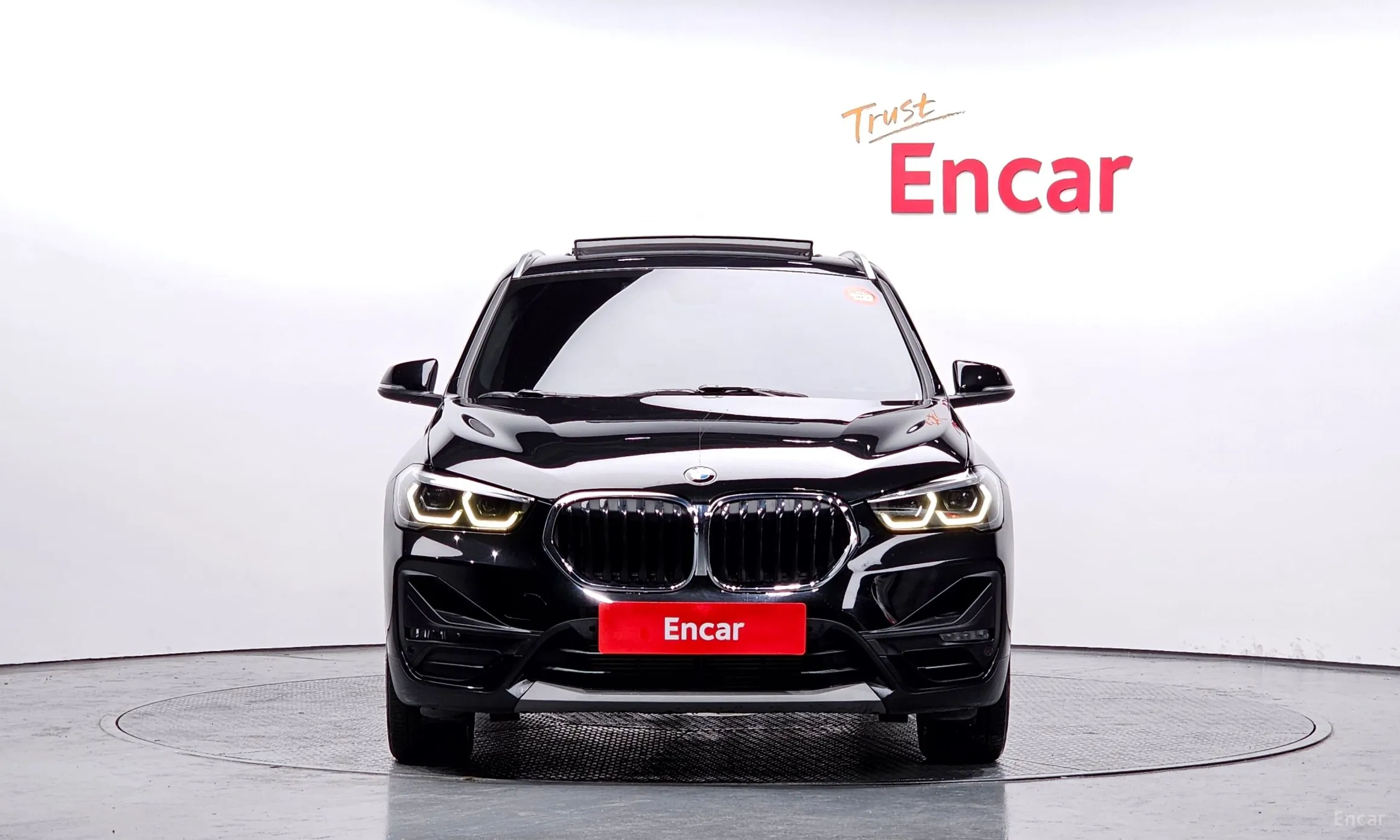 BMW X1 (F48) превью 2