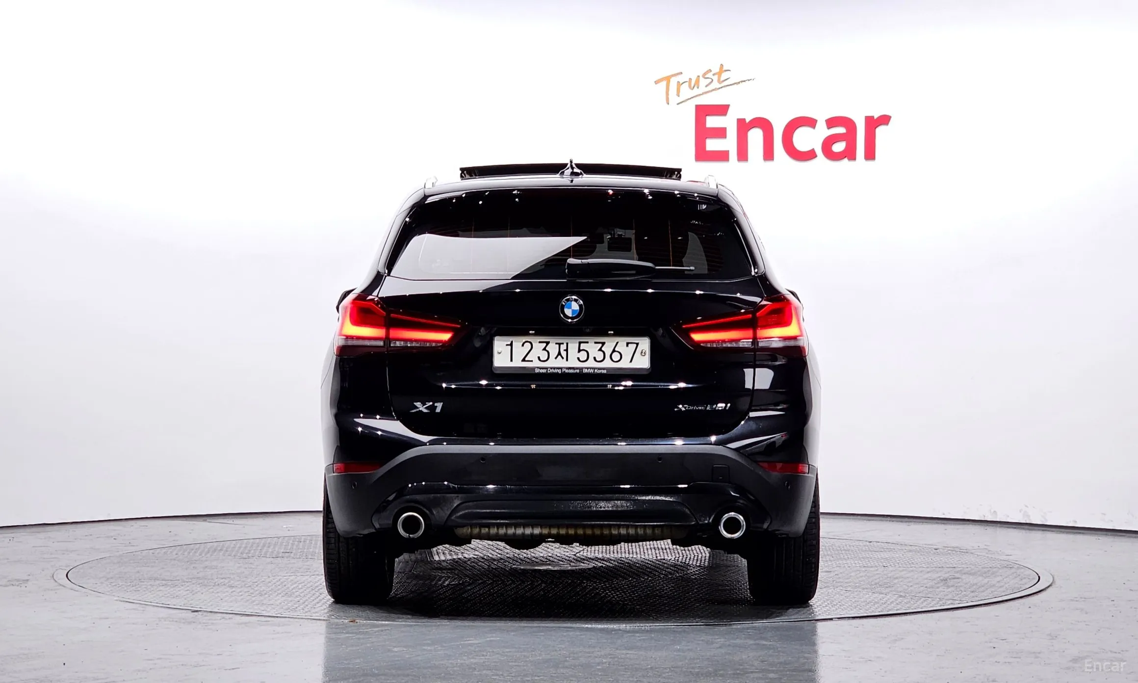 BMW X1 (F48) превью 3