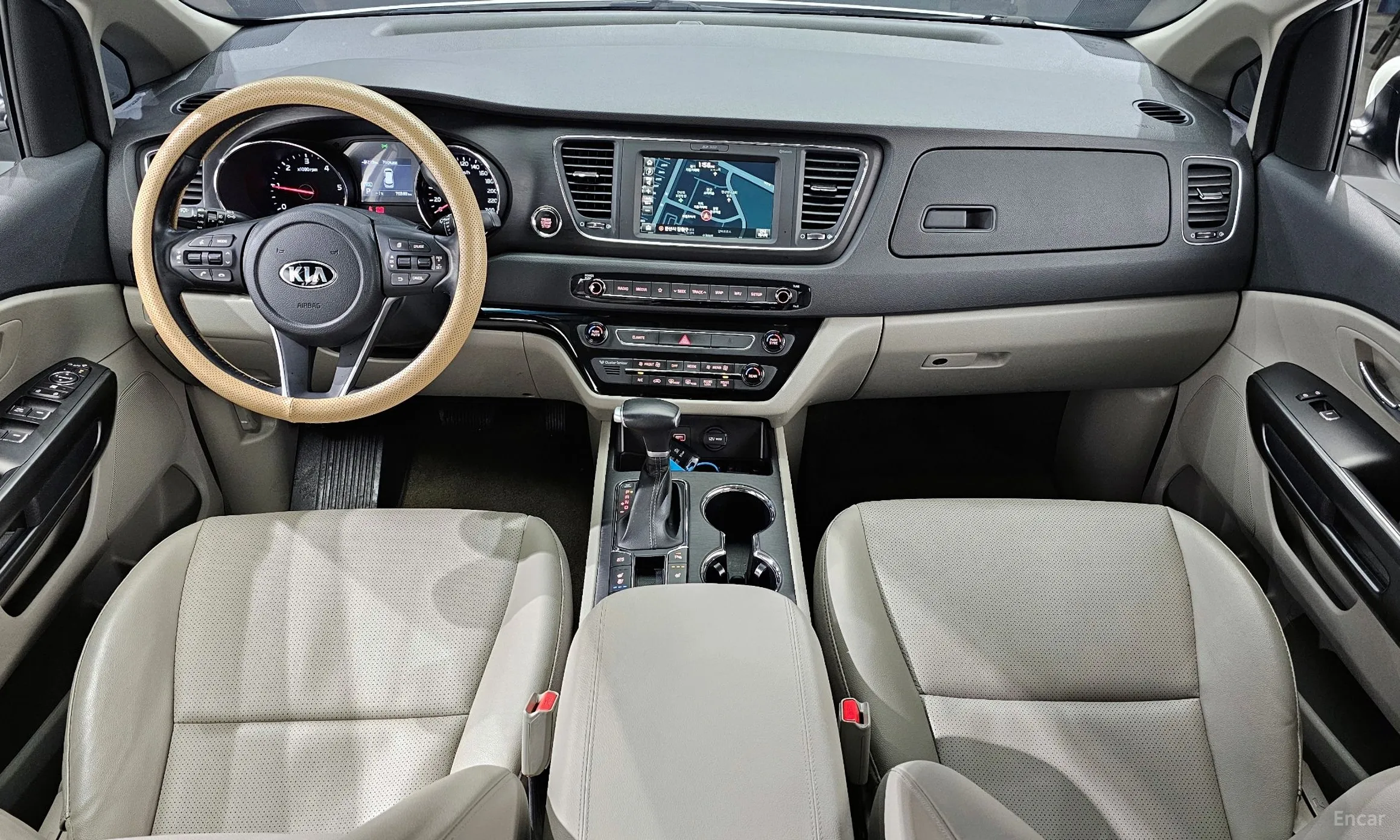 Kia Carnival превью 4