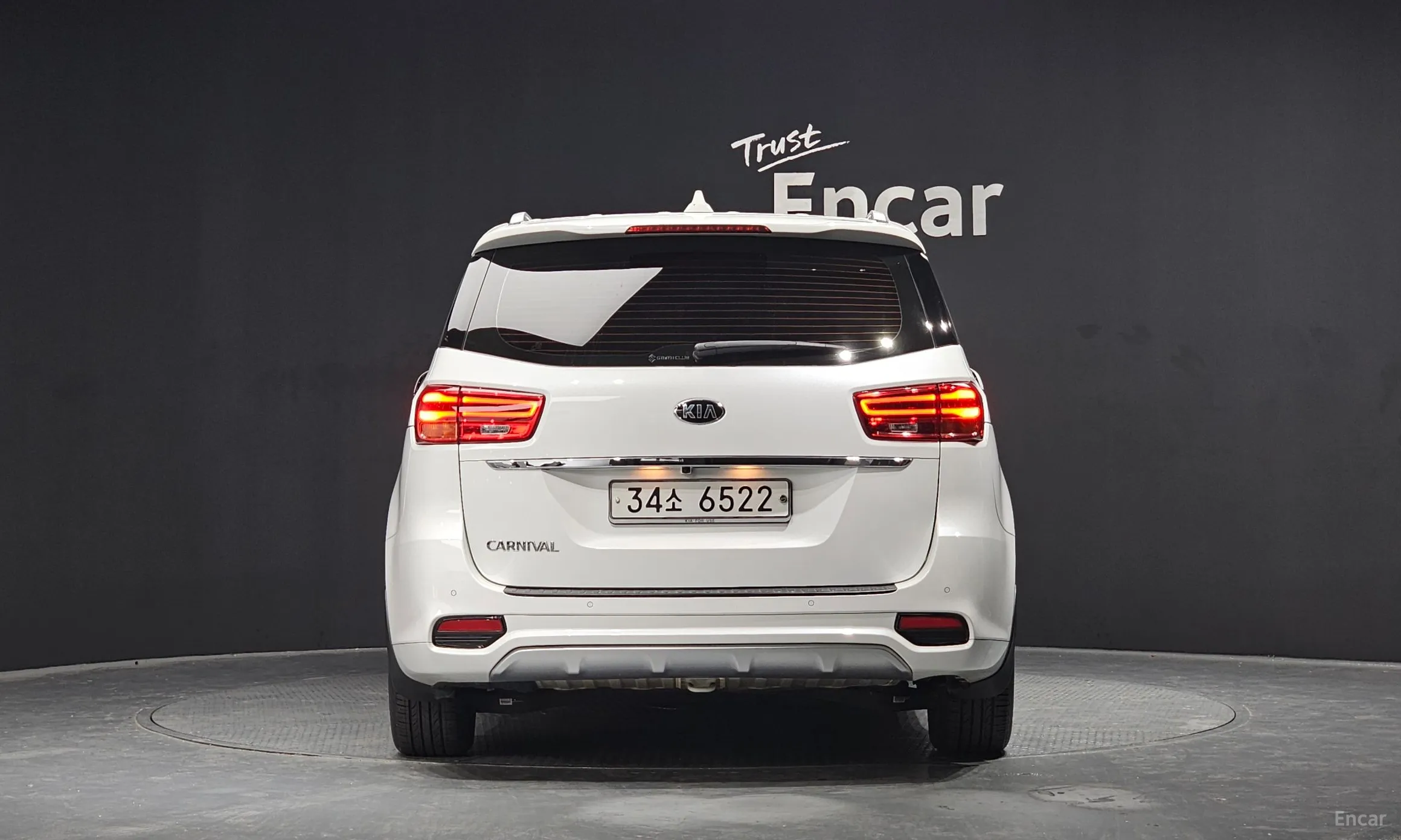 Kia Carnival превью 3