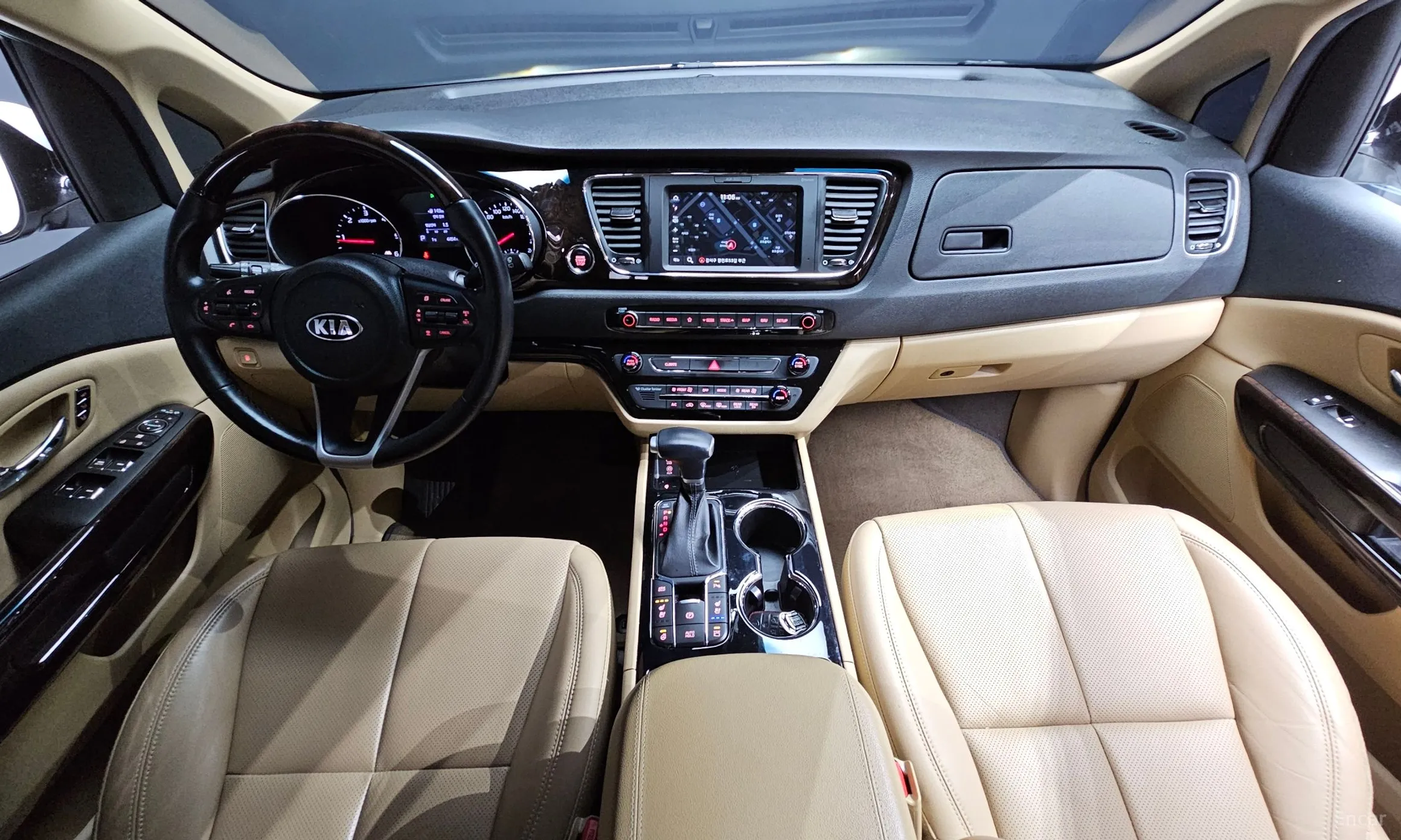 Kia Carnival превью 4