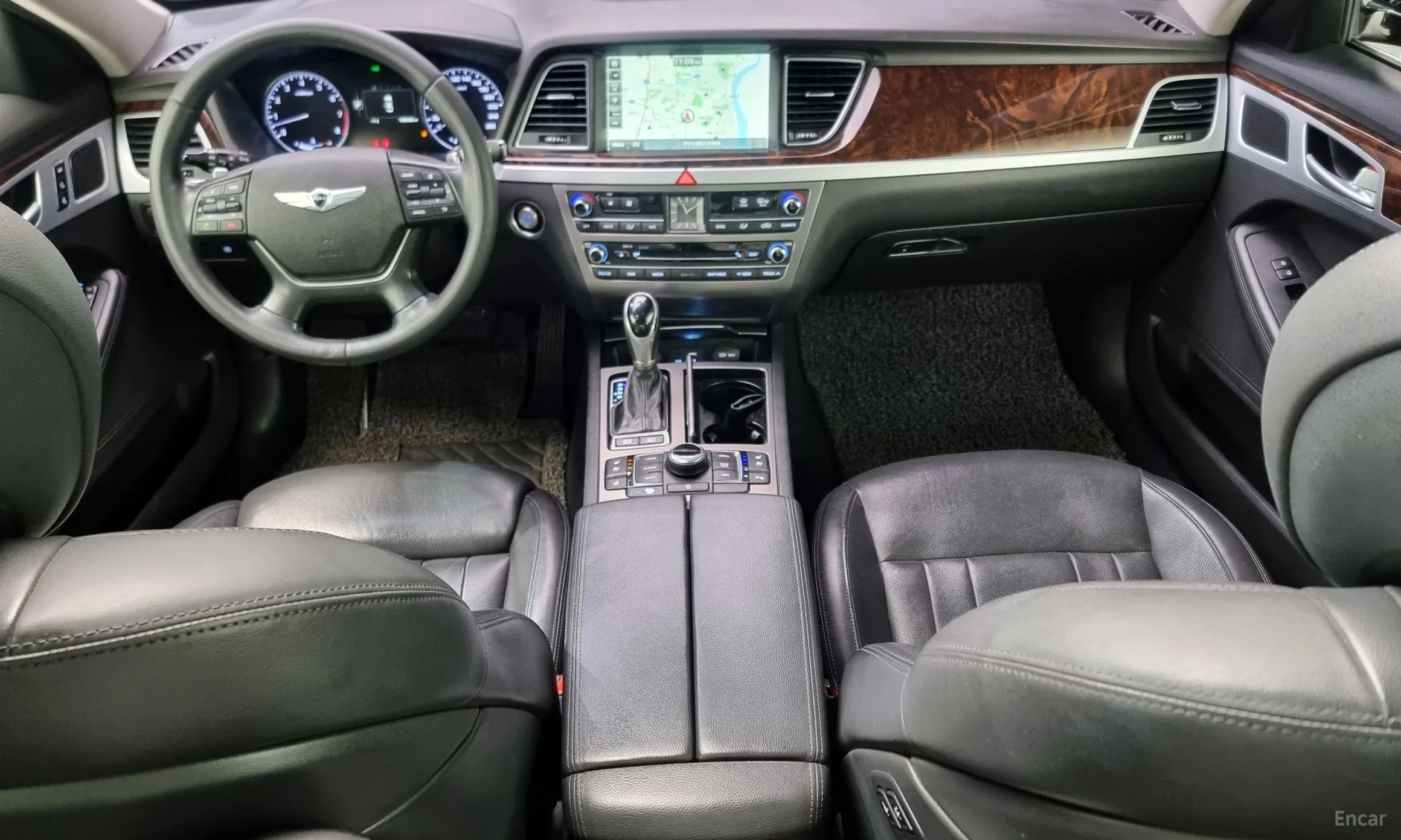 Hyundai Genesis DH превью 4