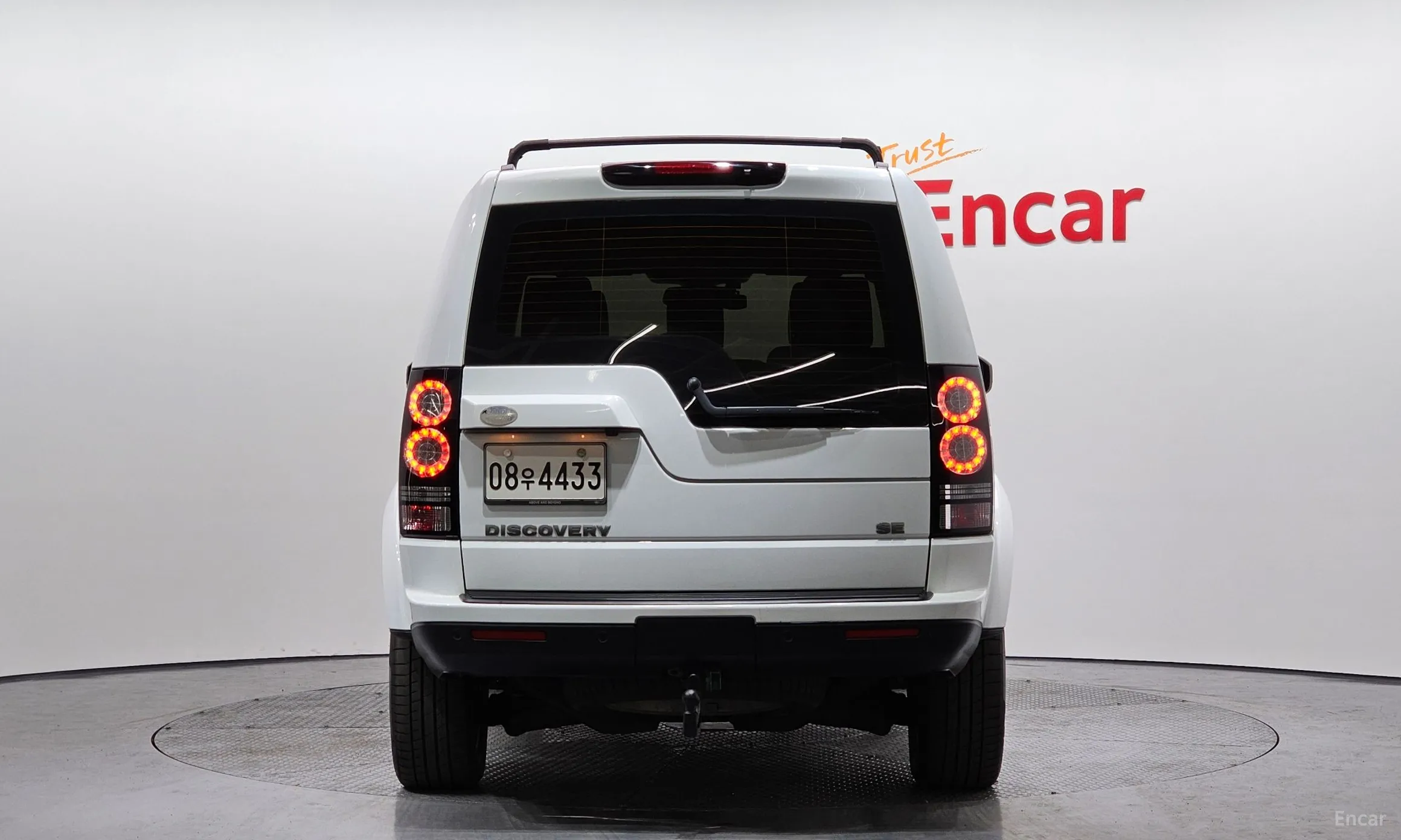 Land Rover Discovery 4 превью 3