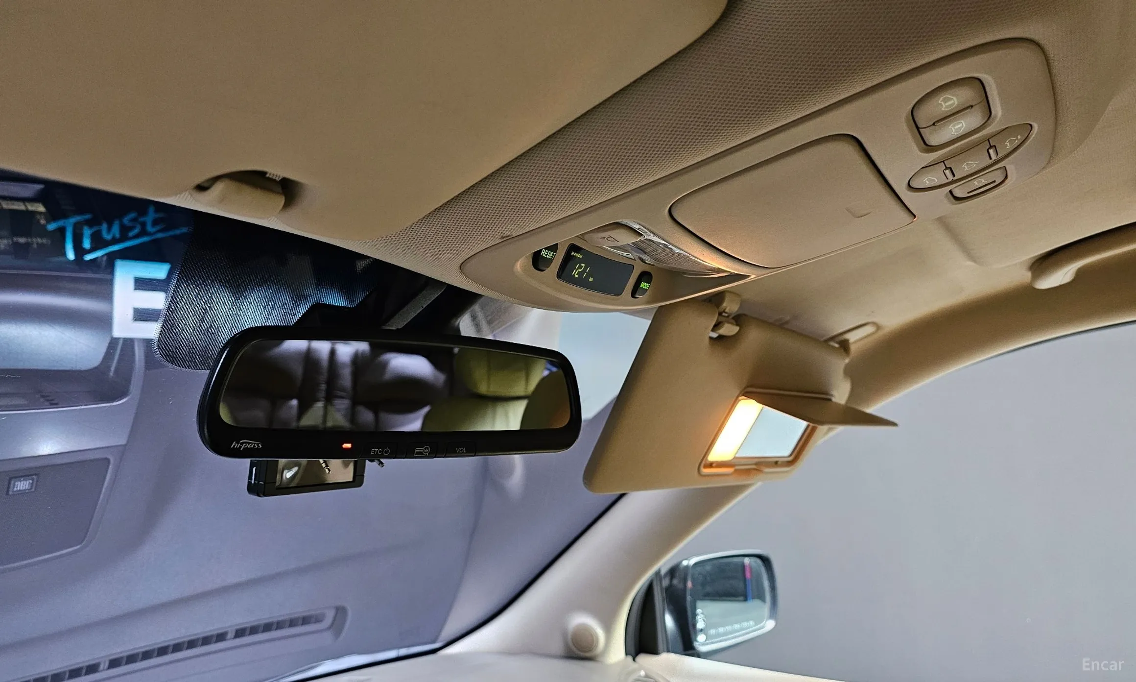 Kia Carnival R превью 17