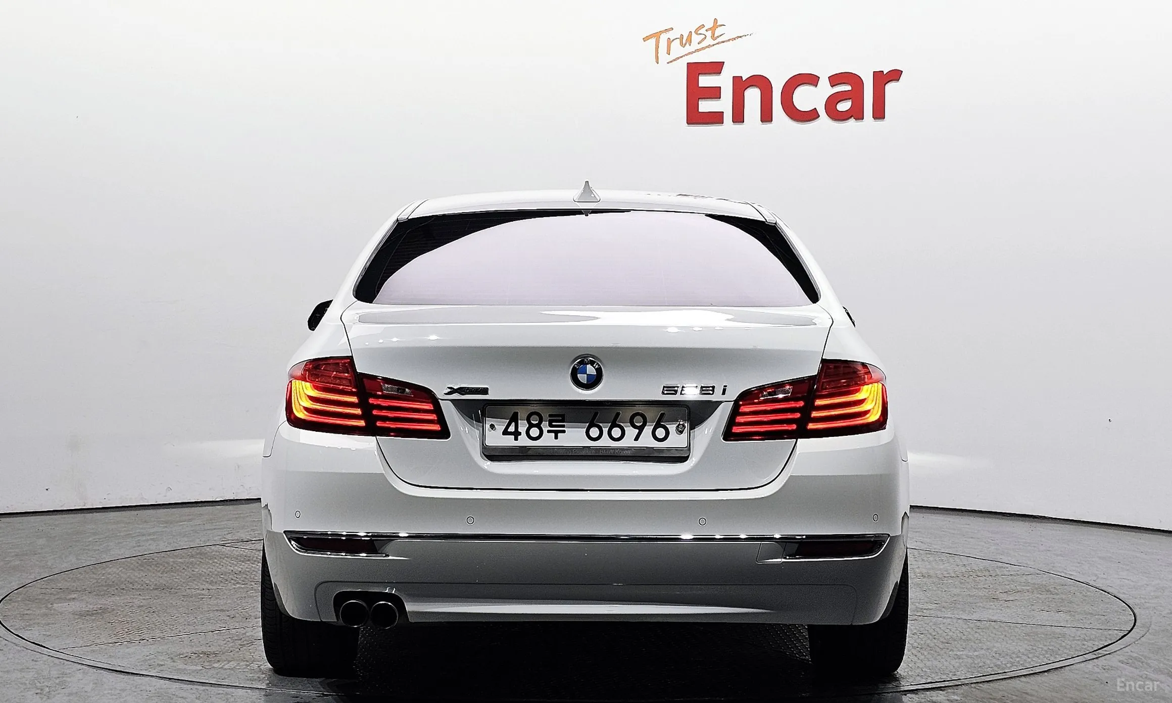 BMW 5 Series (F10) превью 3