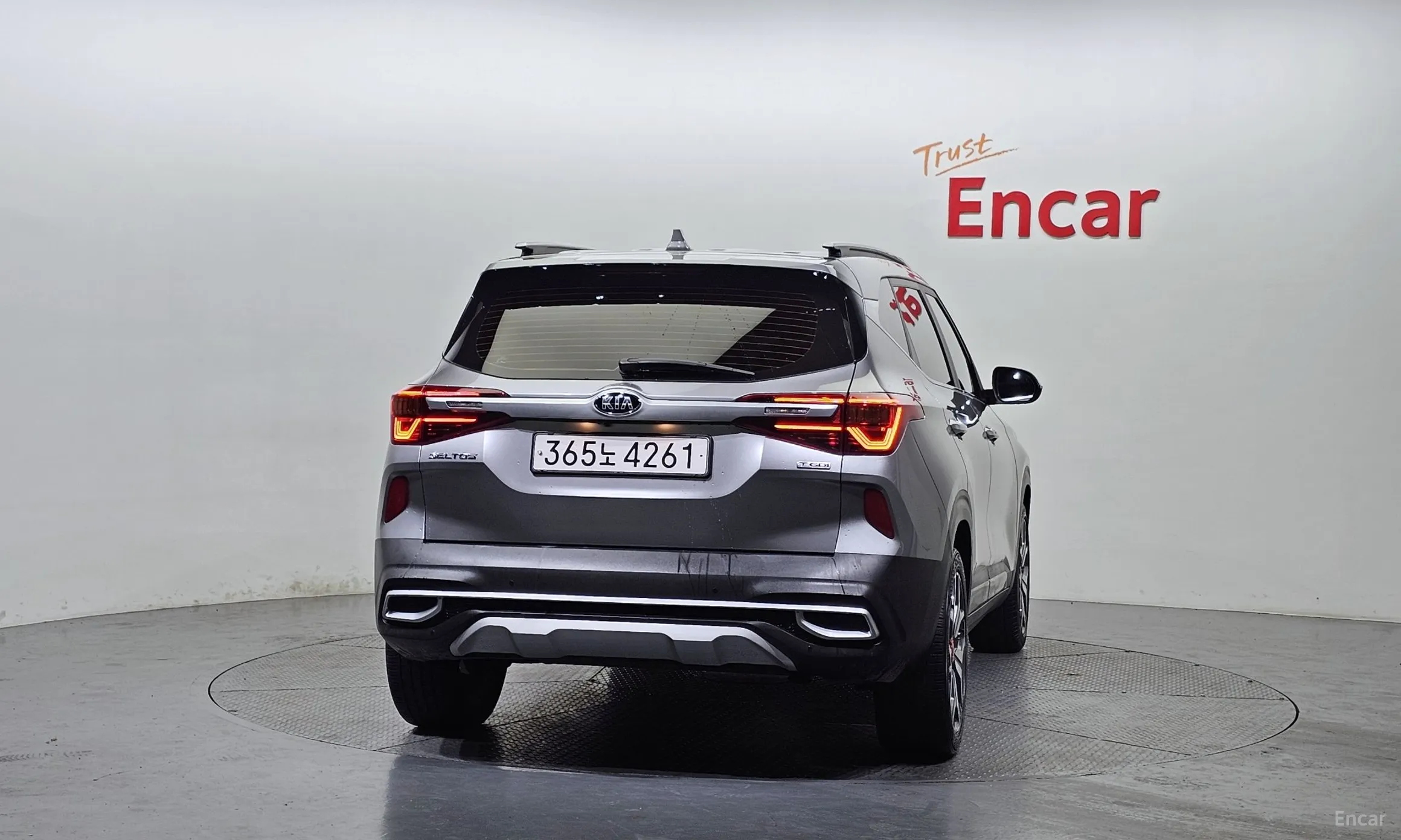 Kia Seltos превью 3
