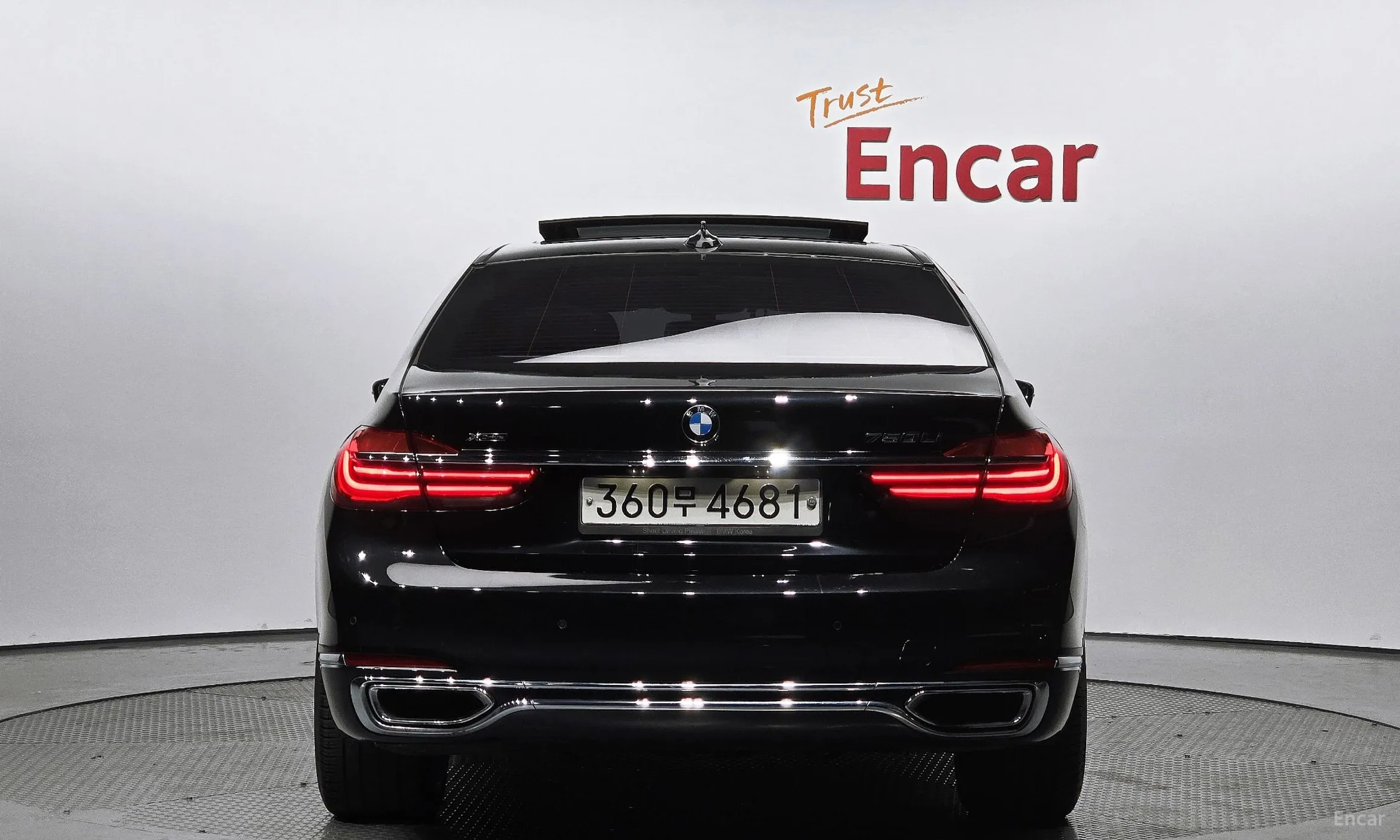 BMW 7 Series (G11) превью 3