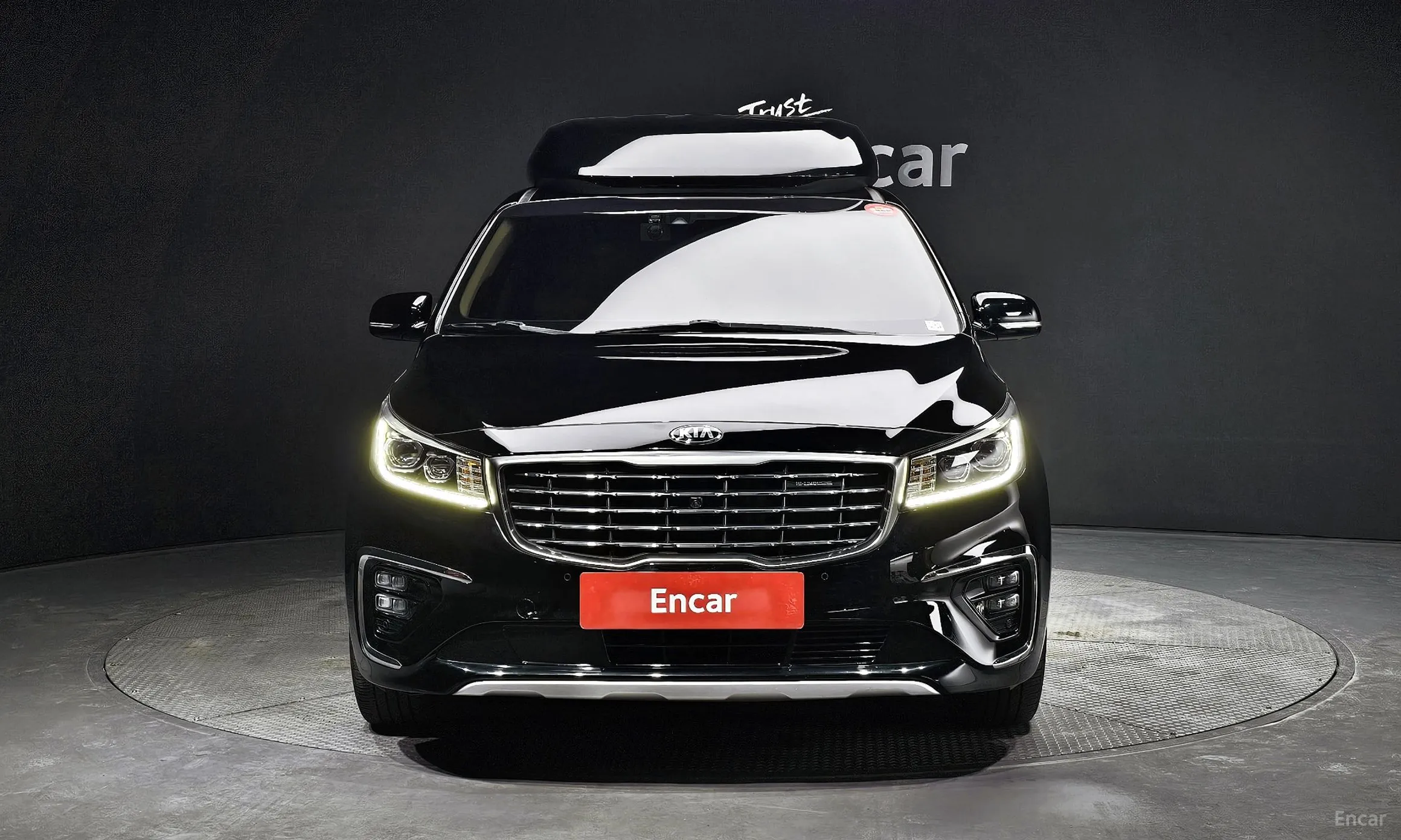 Kia Carnival превью 2